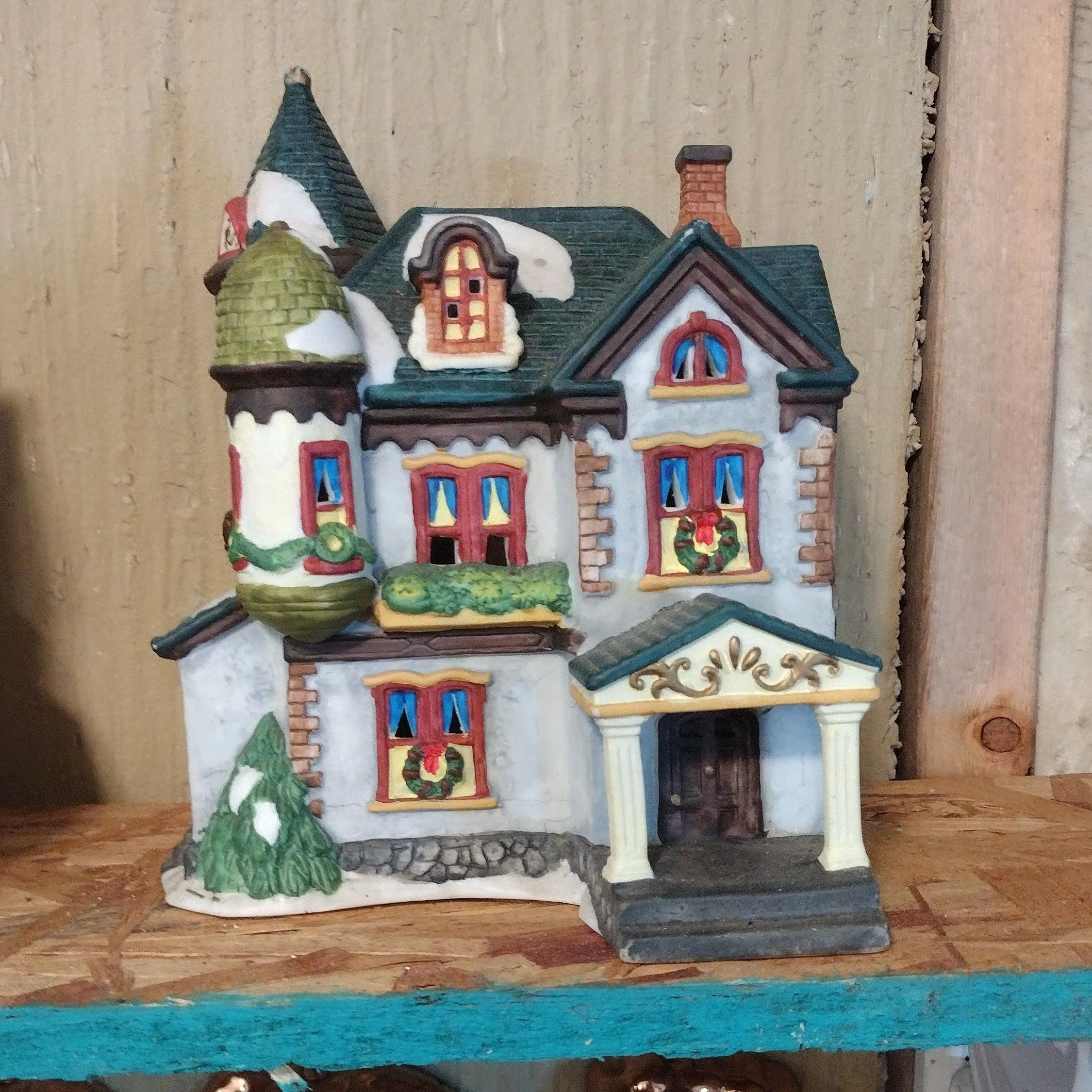 Product image for C-4 Ceramic House w/Towers 