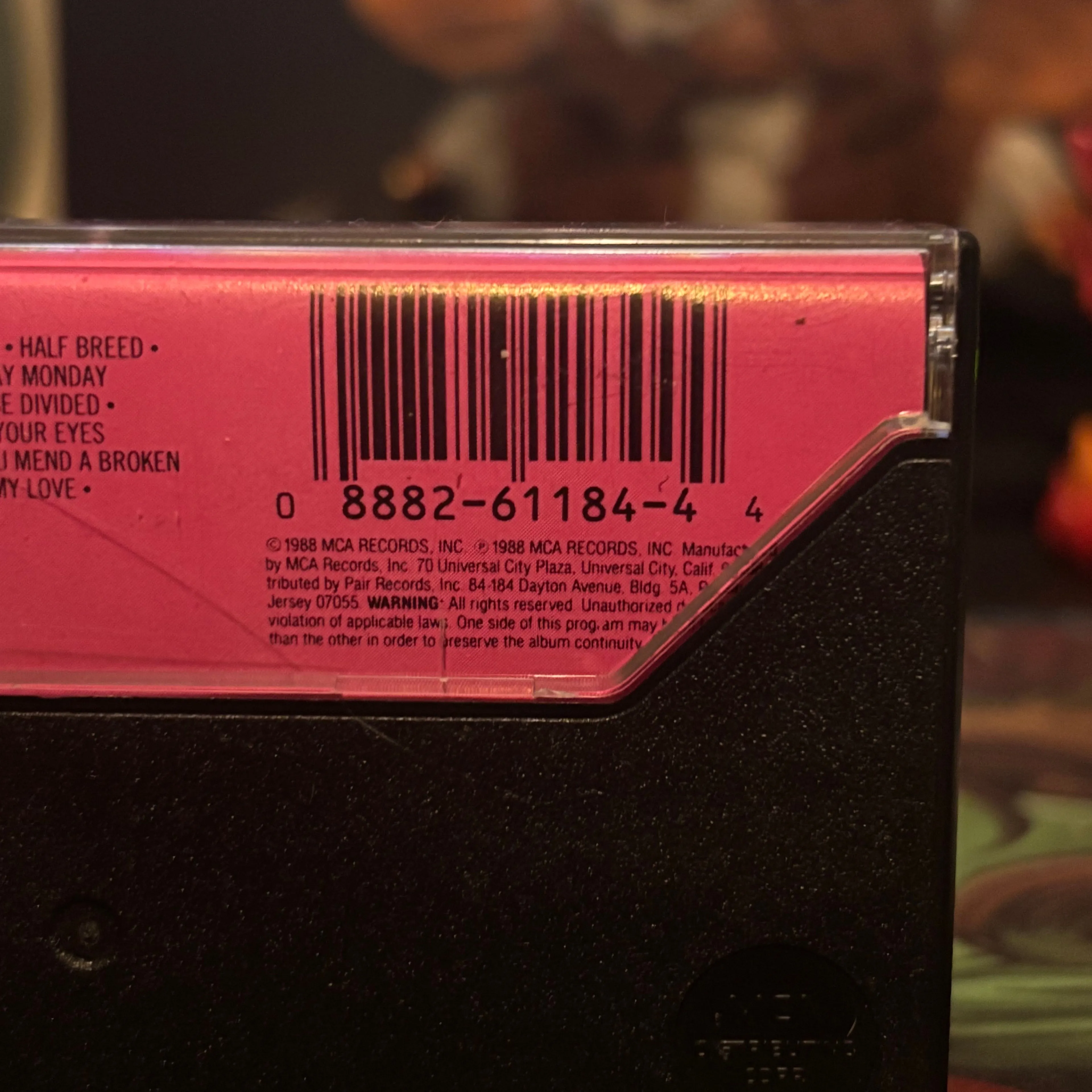 Listing Image Blurred Background