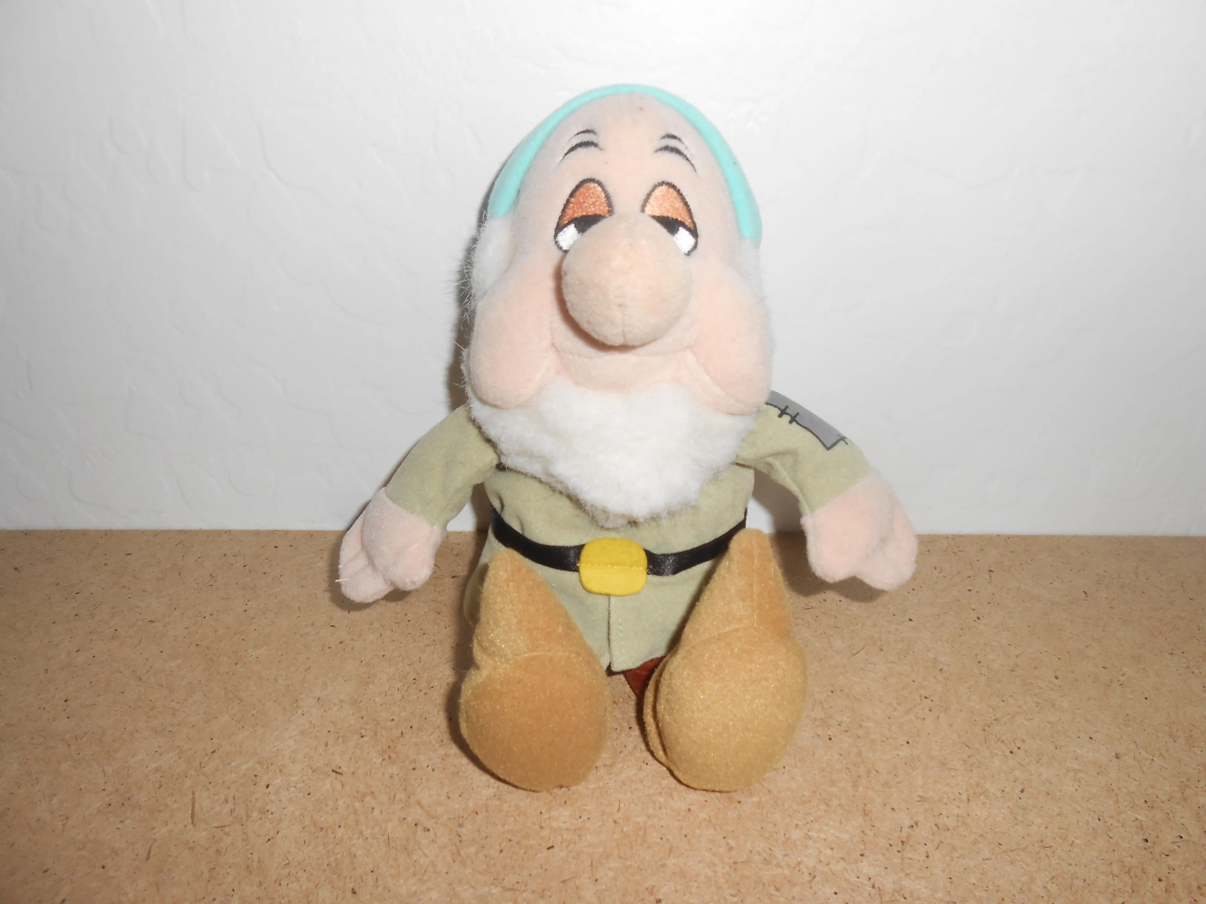 Product image for Snow White and the Seven Dwarfs - Sleepy Plush