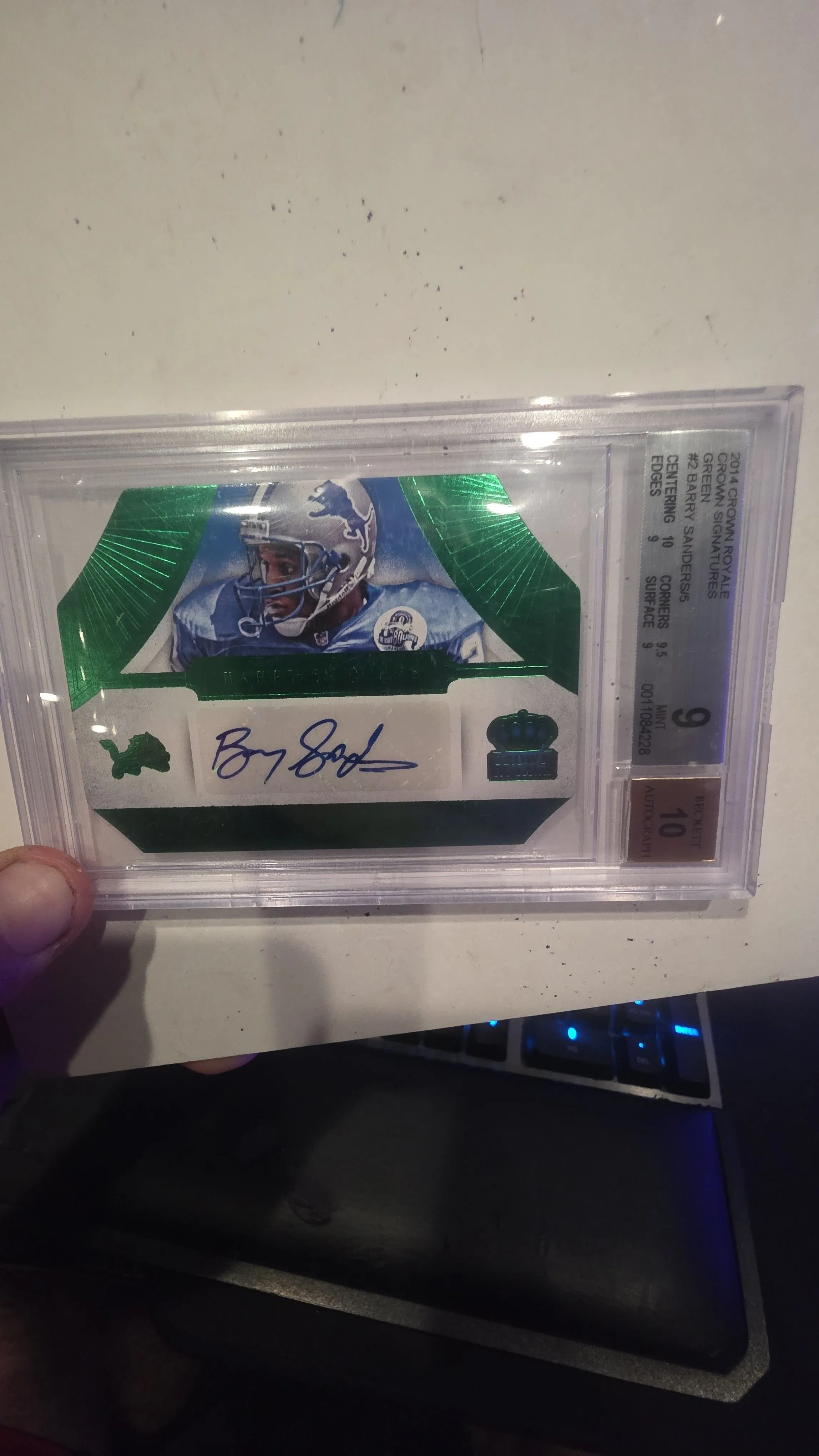 5f04e0e0-5422-4477-ba57-21b9aa57178c