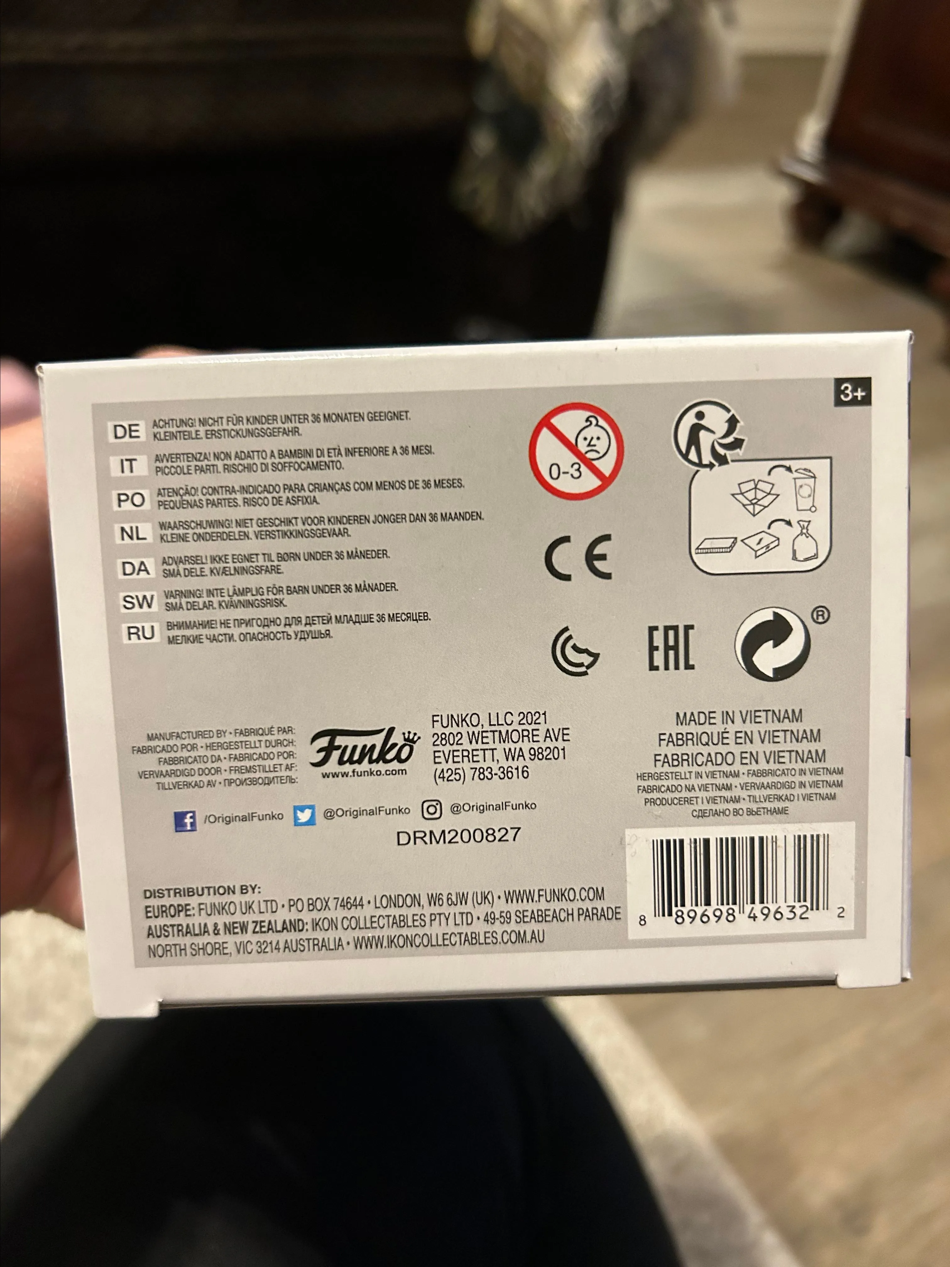 Listing Image Blurred Background