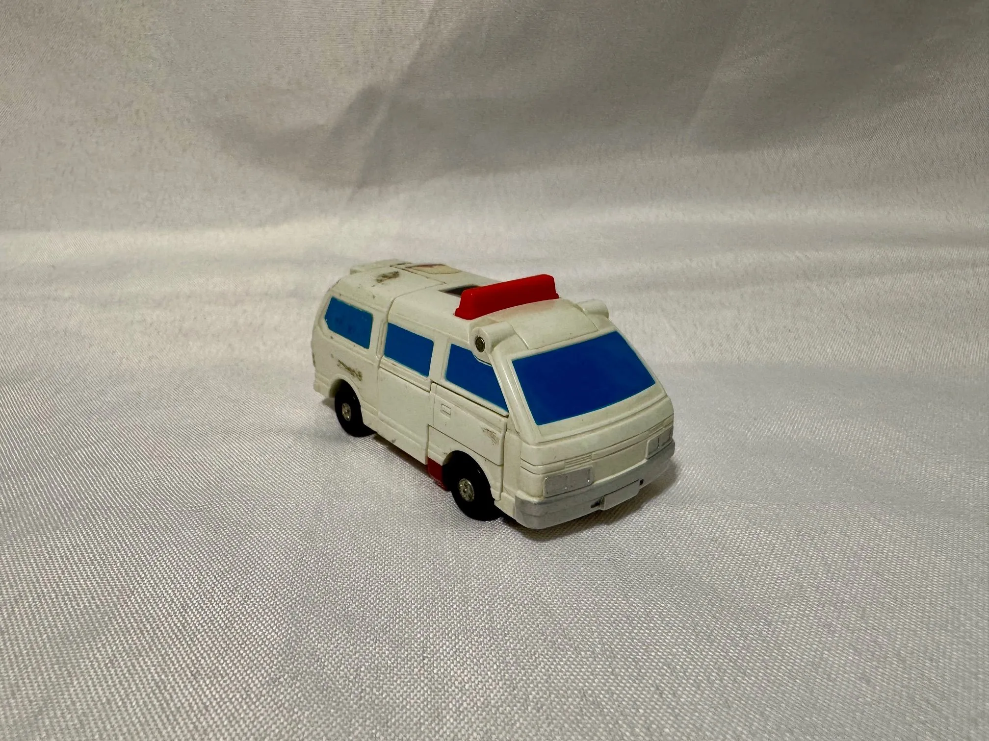 Product image for FIRST AID Vintage Transformers G1 Action Figure 1986 Defensor Combiner Generation 1