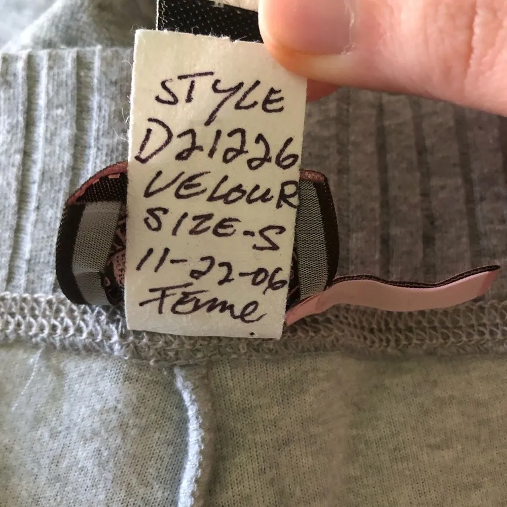 Listing Image Blurred Background