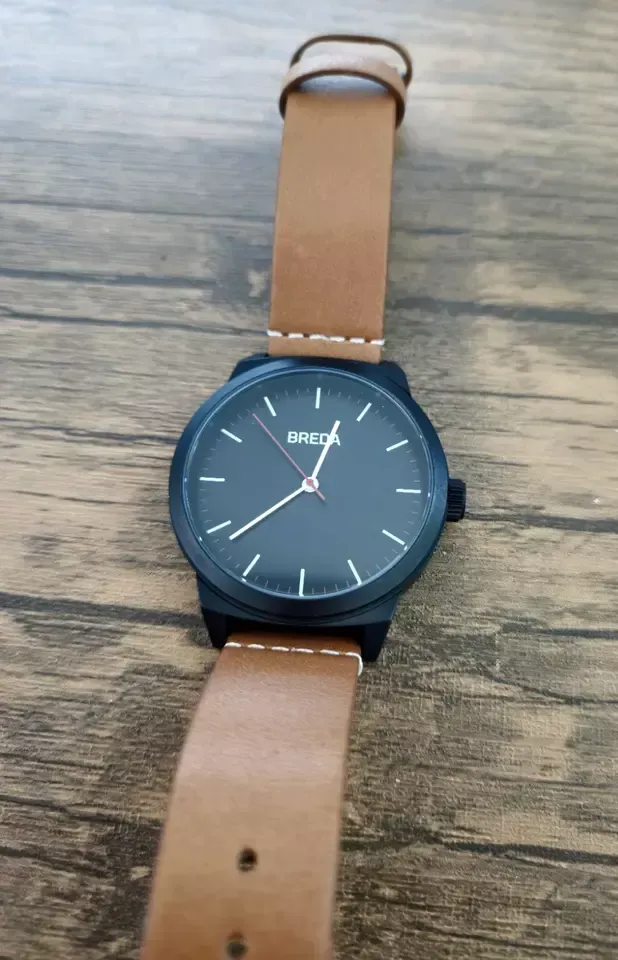 Listing Image Blurred Background