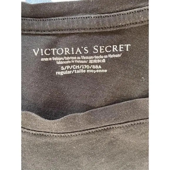 Product image for Women's Victoria's Secret Black Floral Graphic T-Shirt Size S