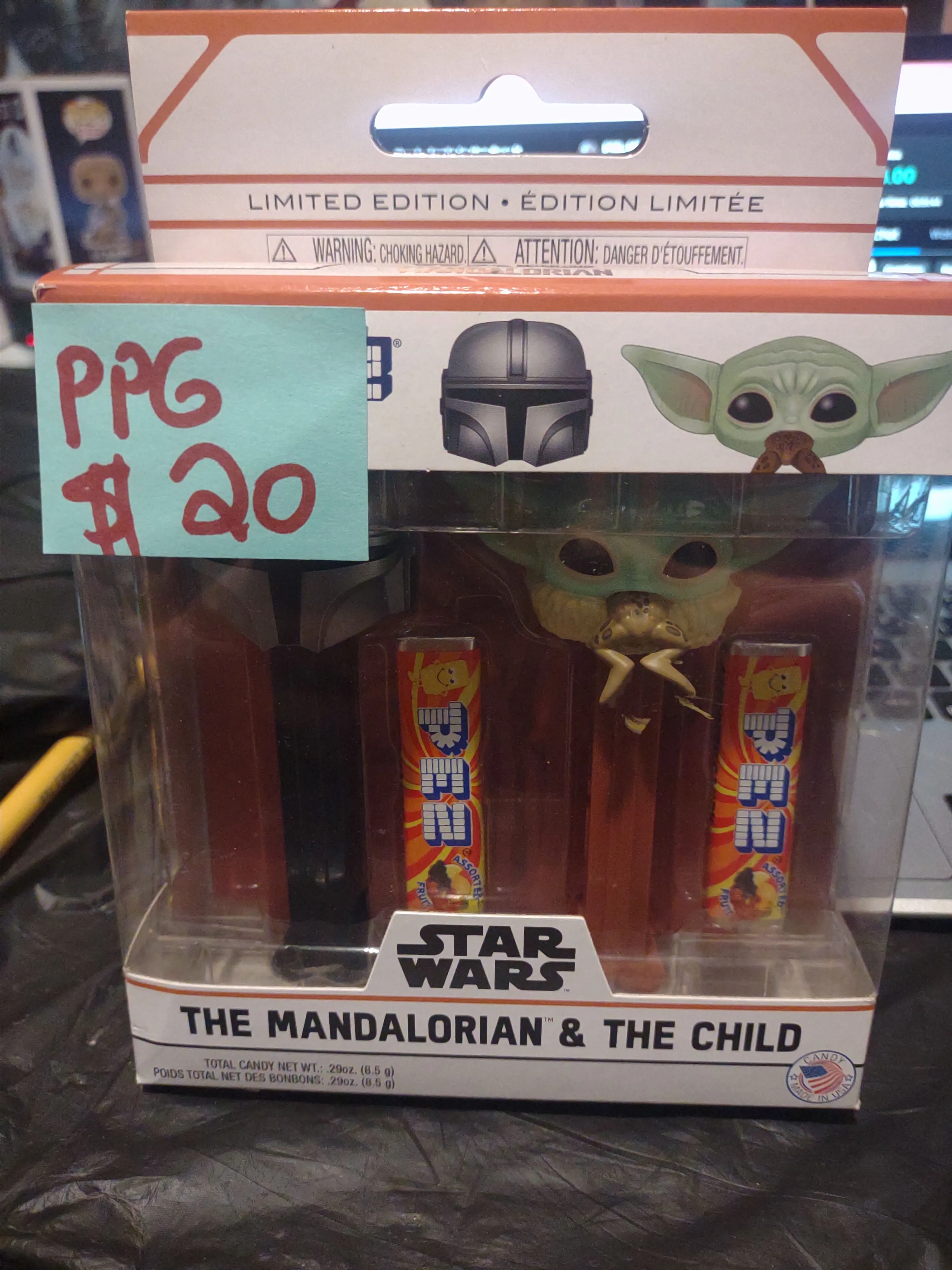 Product image for Pop pez Star wars- The Child and The Mandalorian 
