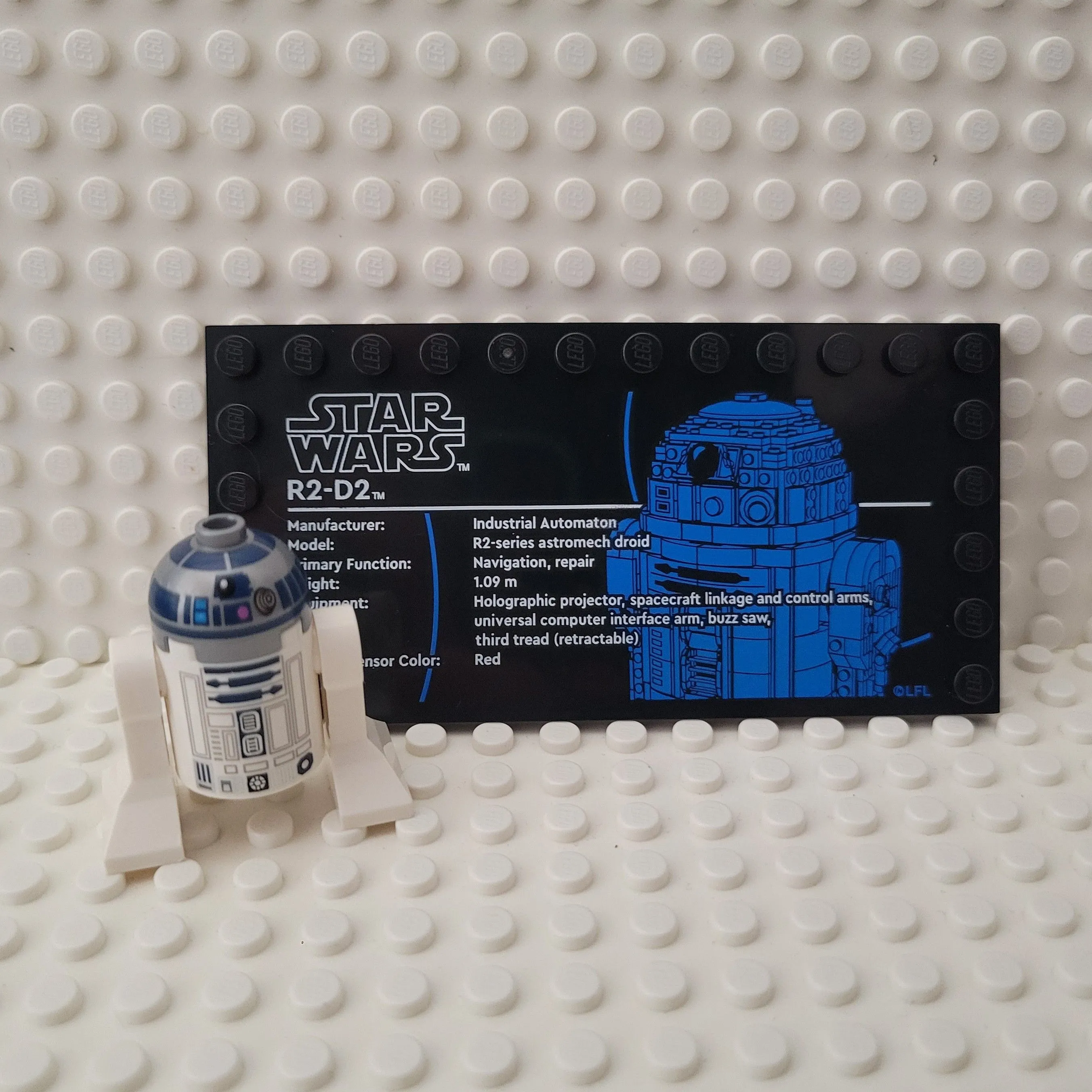 Product image for LEGO - SW - R2 D2 figure &  plaque
