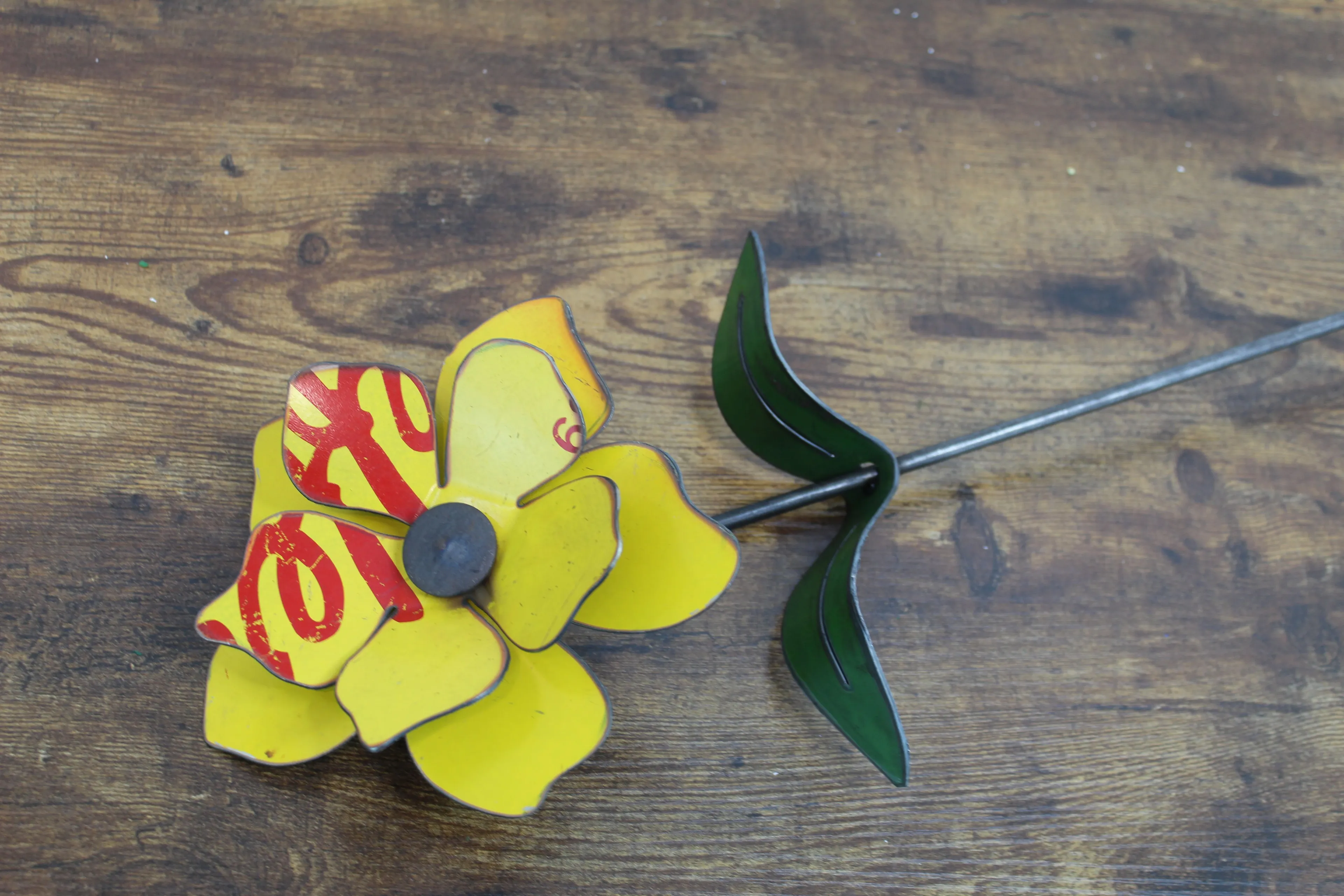 Product image for Spinner Flower 7018