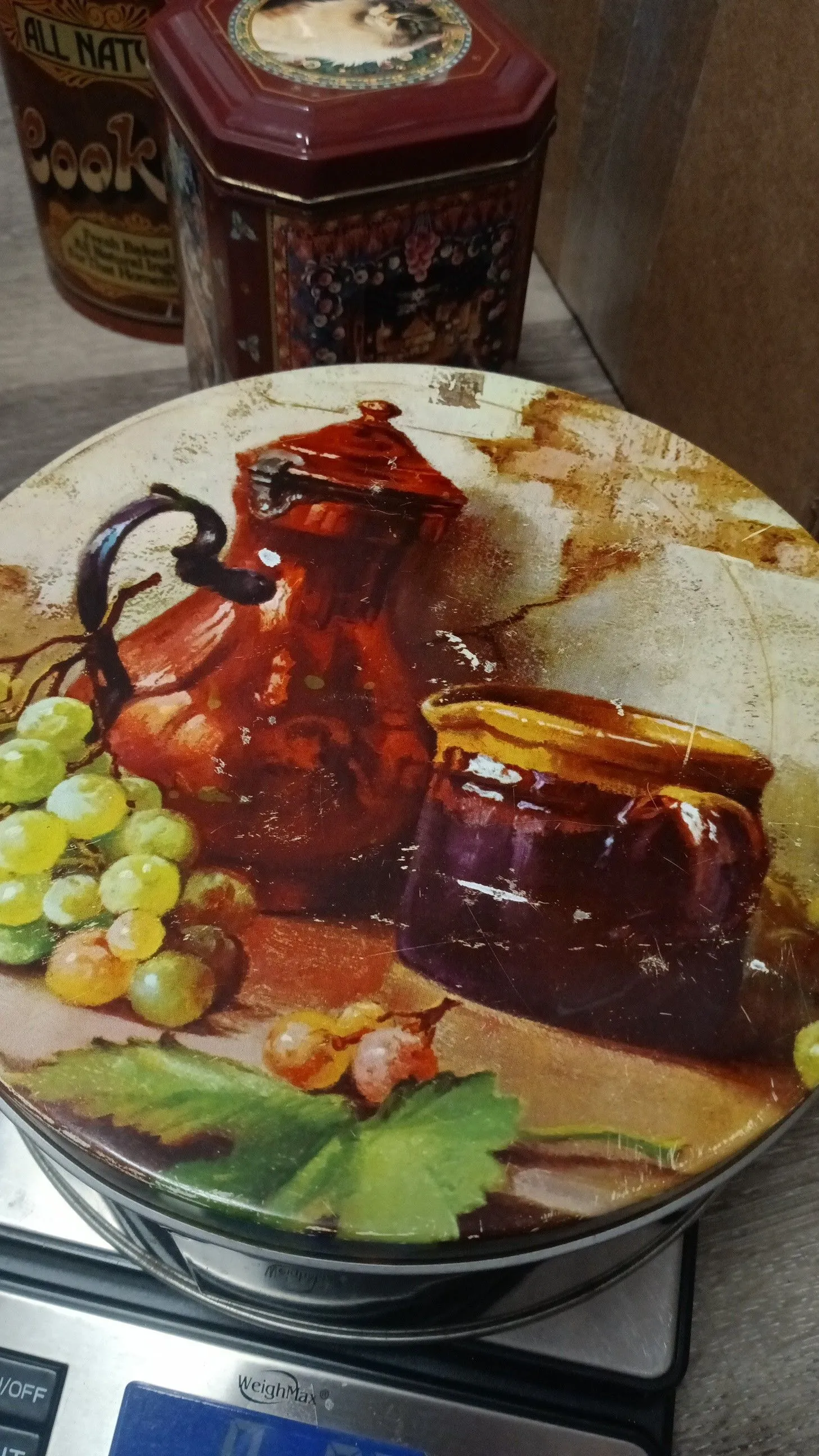 Product image for tea and grapes