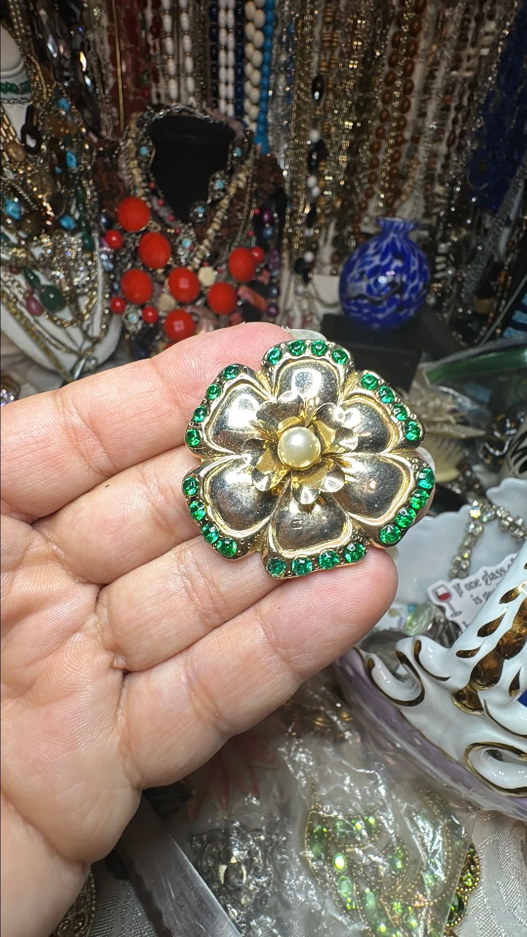 Product image for Flower/ rhinestone brooch
