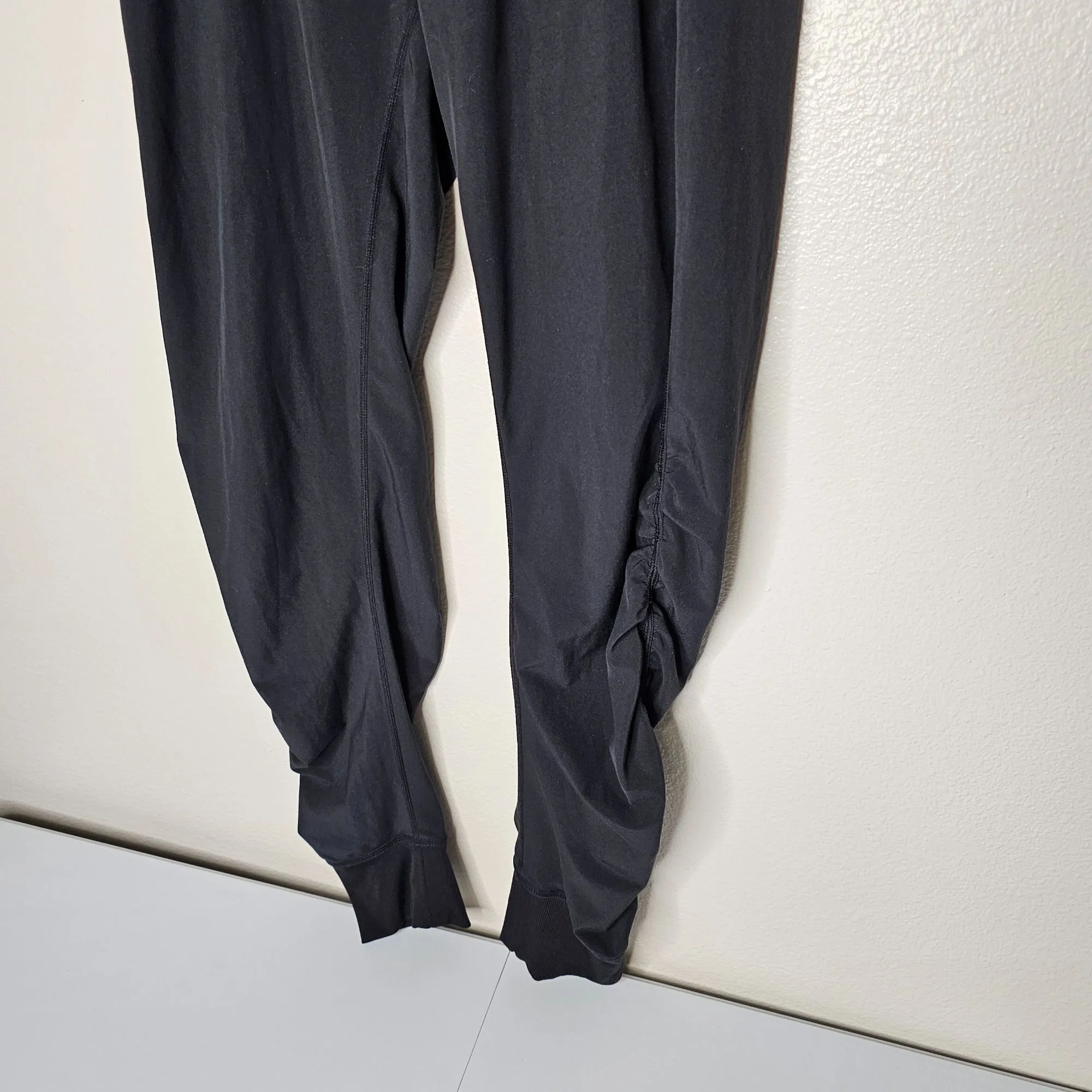 Listing Image Blurred Background