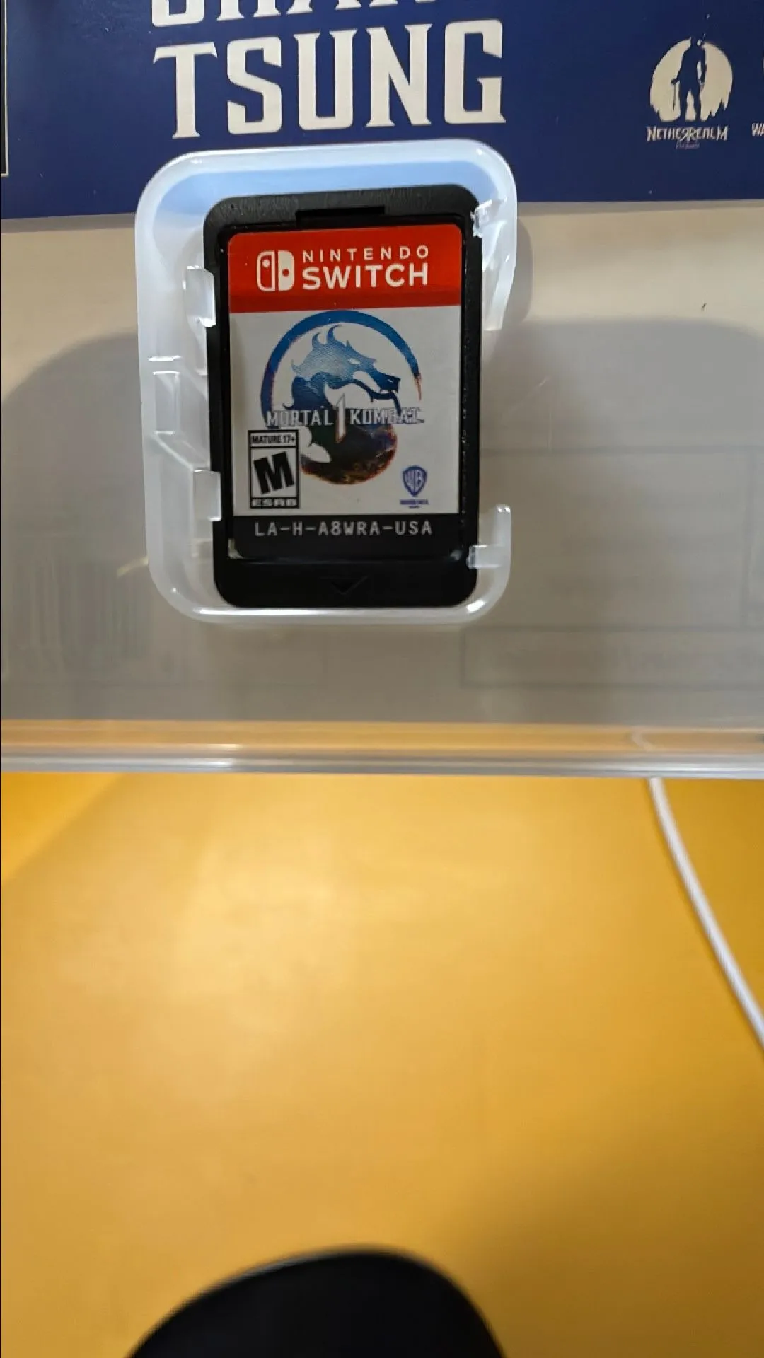 Listing Image Blurred Background