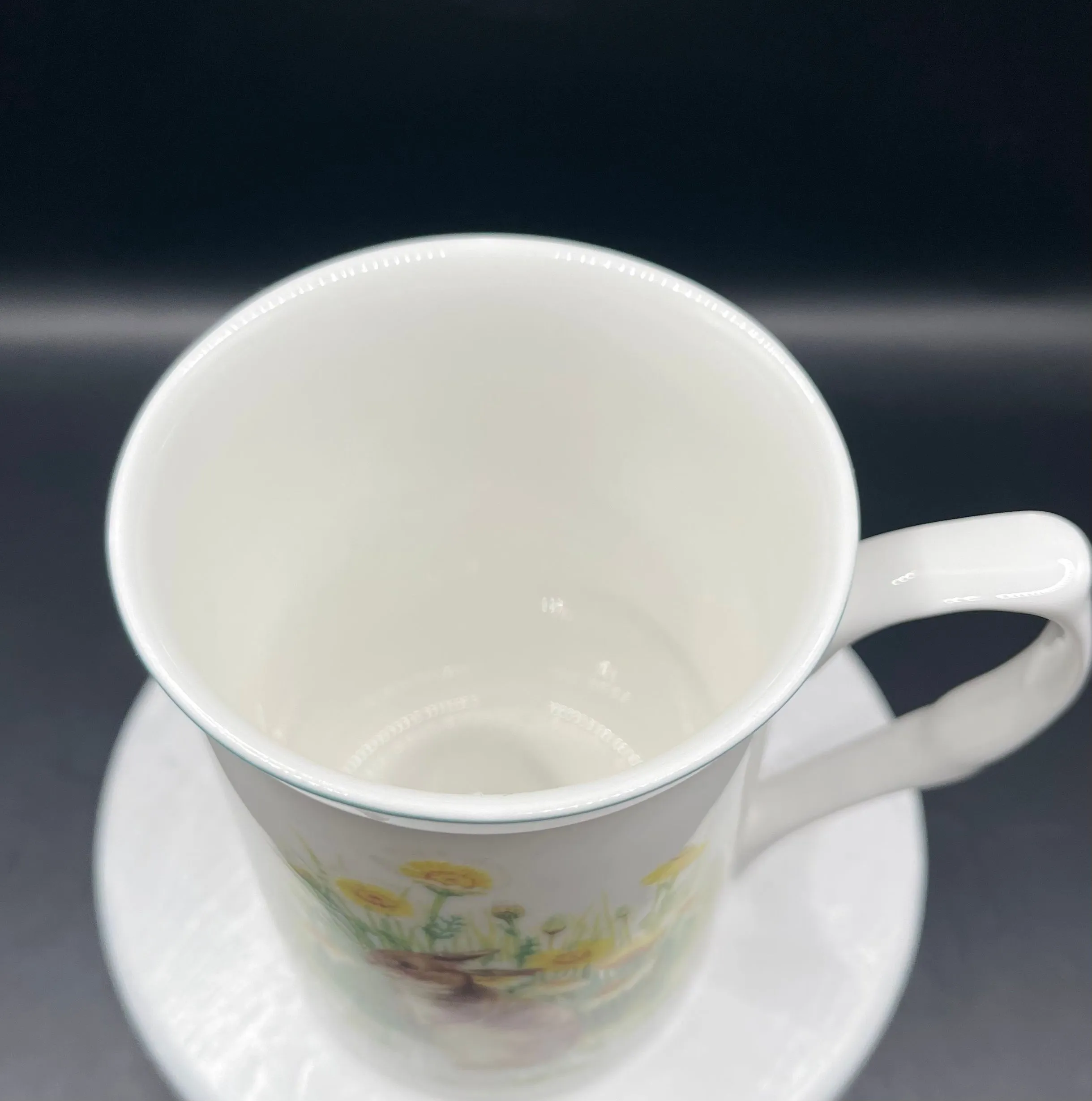 Listing Image Blurred Background