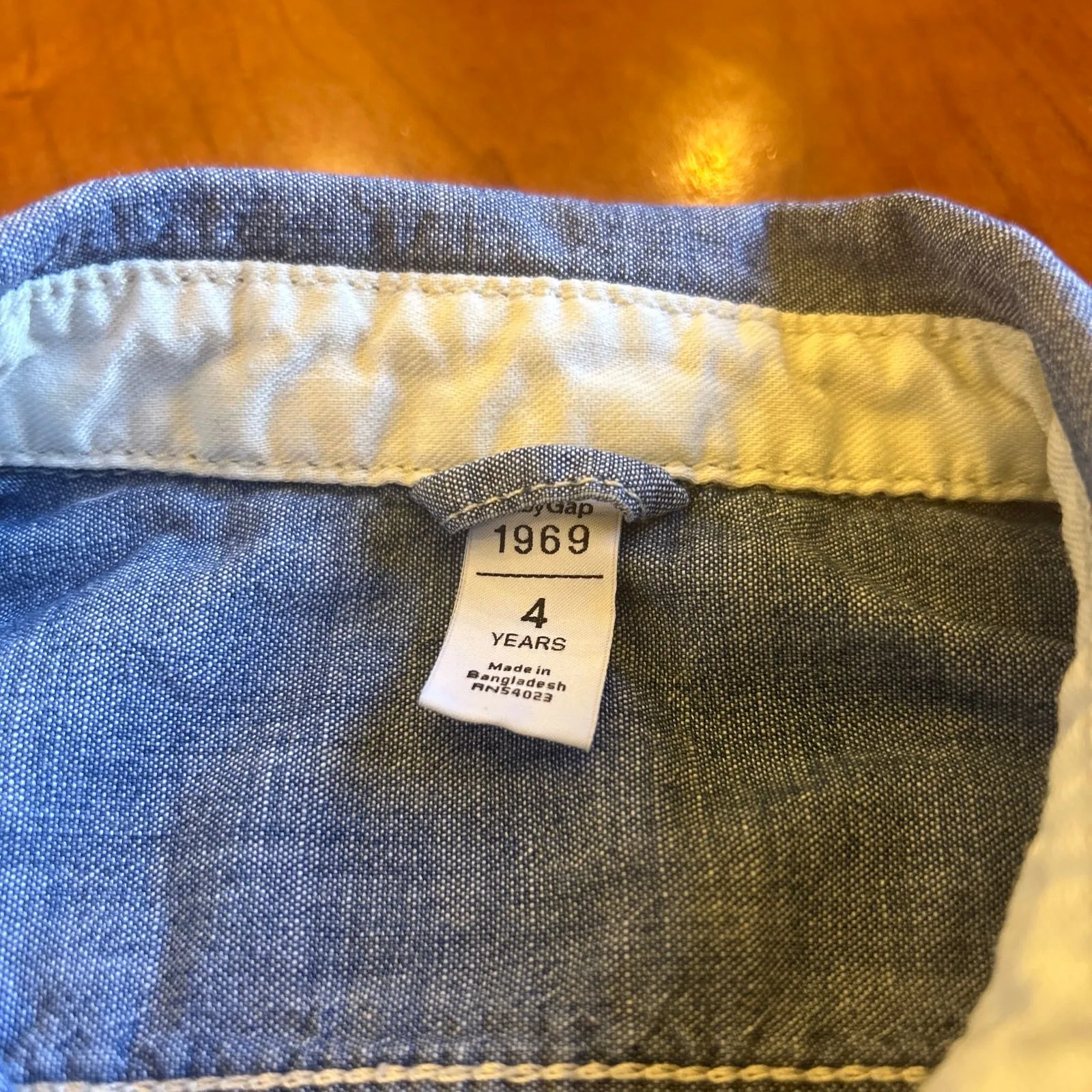 Listing Image Blurred Background