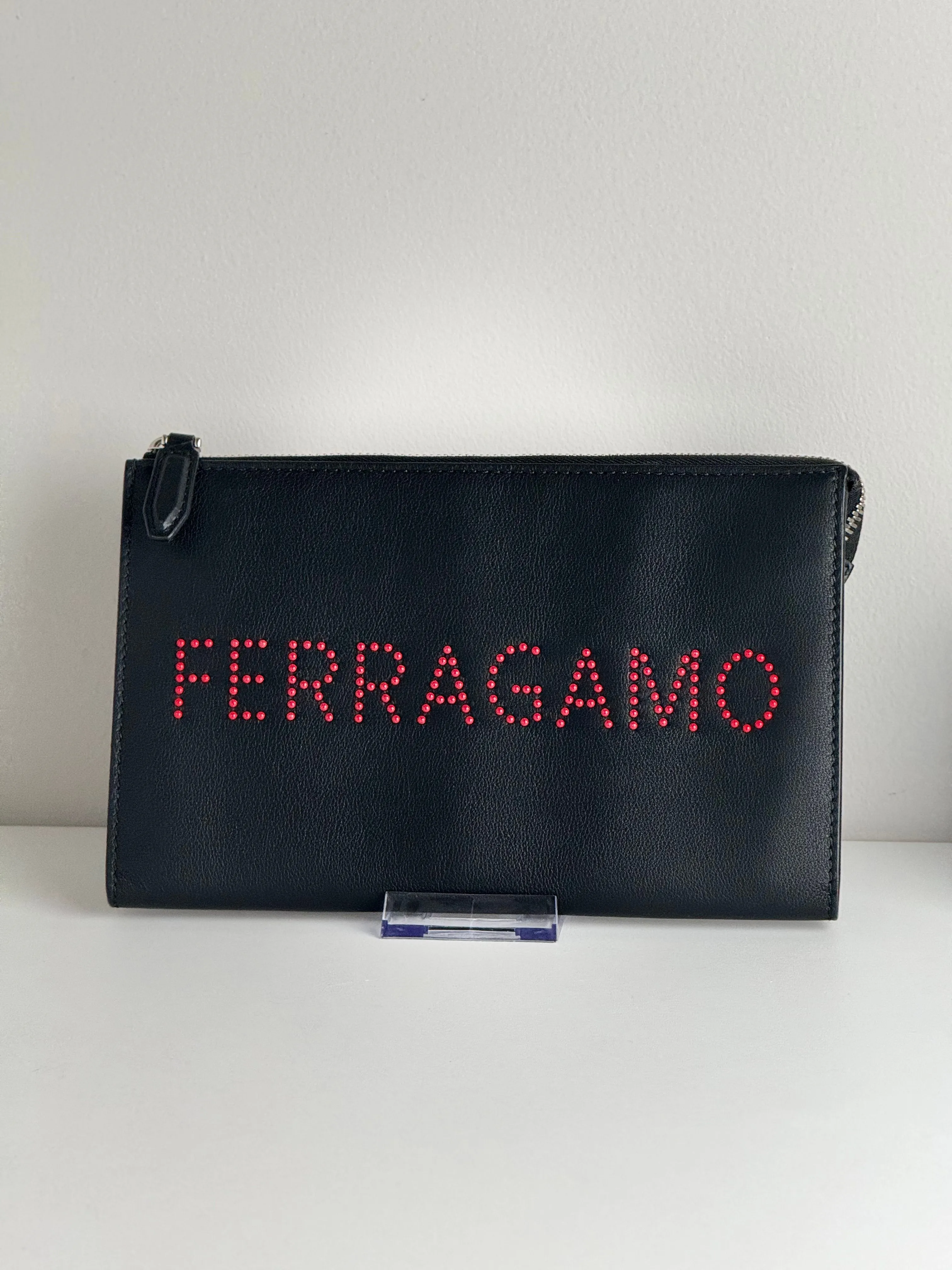 Product image for Ferragamo Cluth