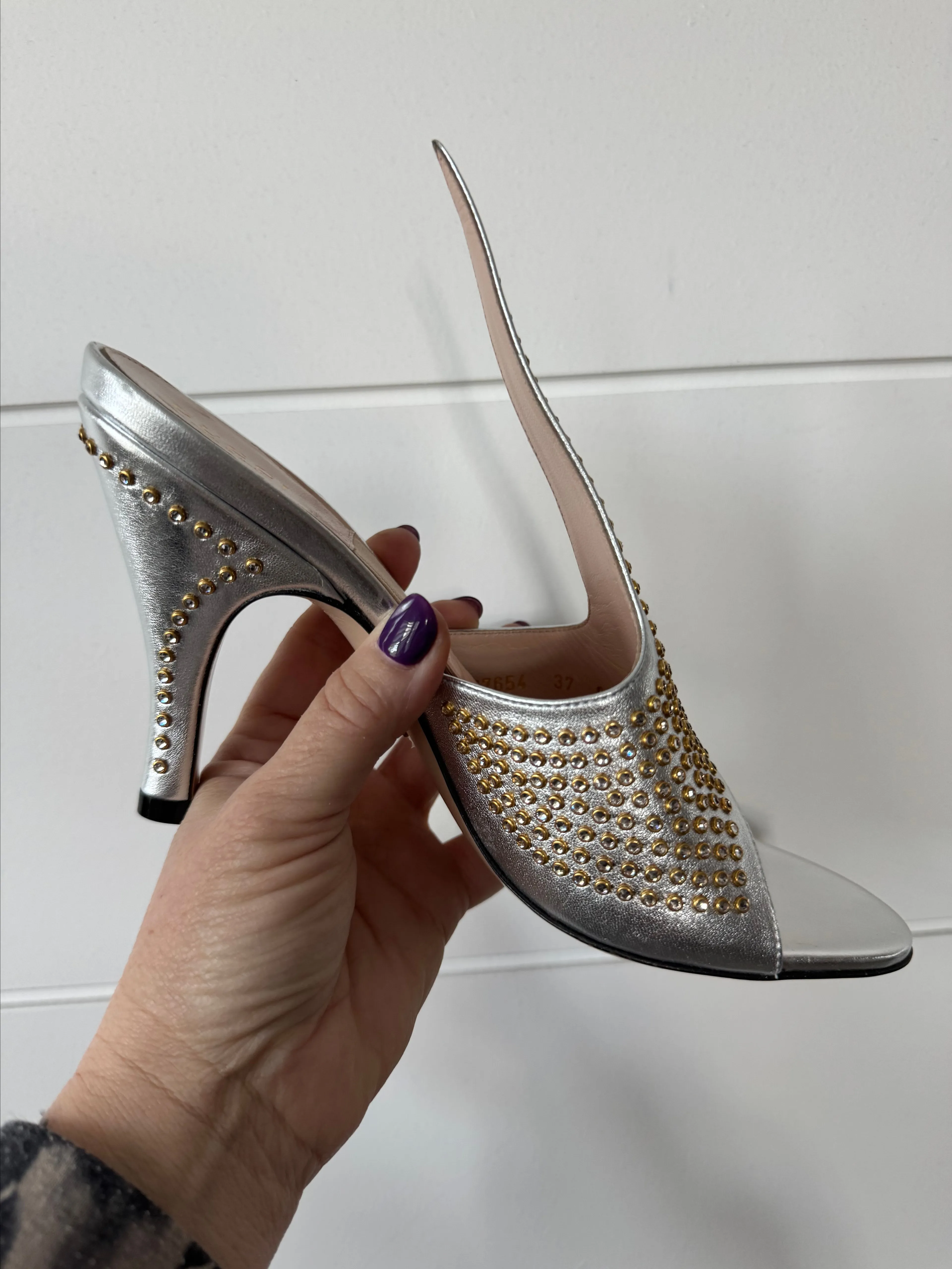 Product image for GUCCI Women Nappa Silk Sliver SIZE: 37 (New)
