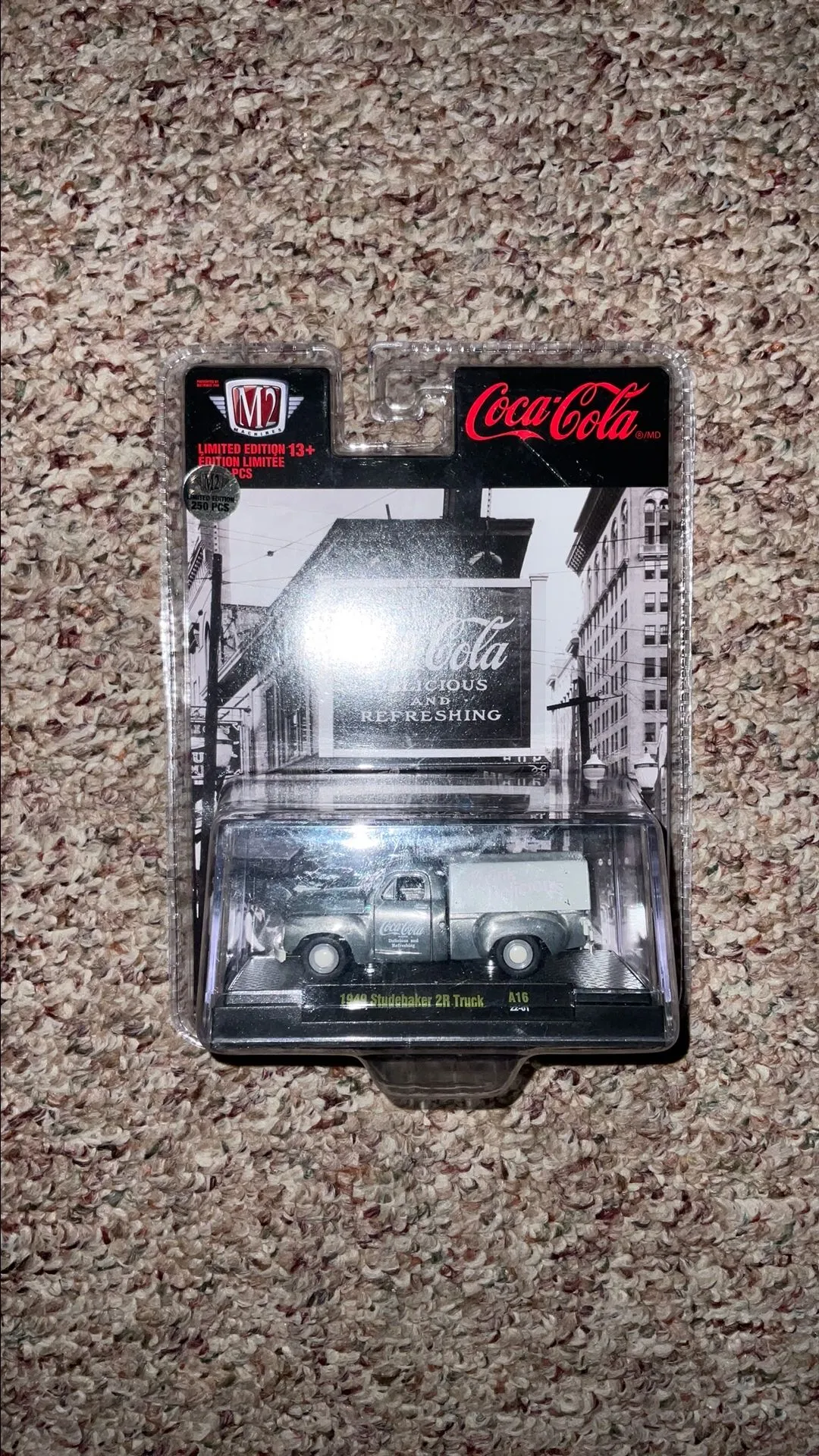 Product image for M2 Machines Coca-Cola 1949 Studebaker 2R Truck Chase 1 / 250 PCS (A16 22-01)