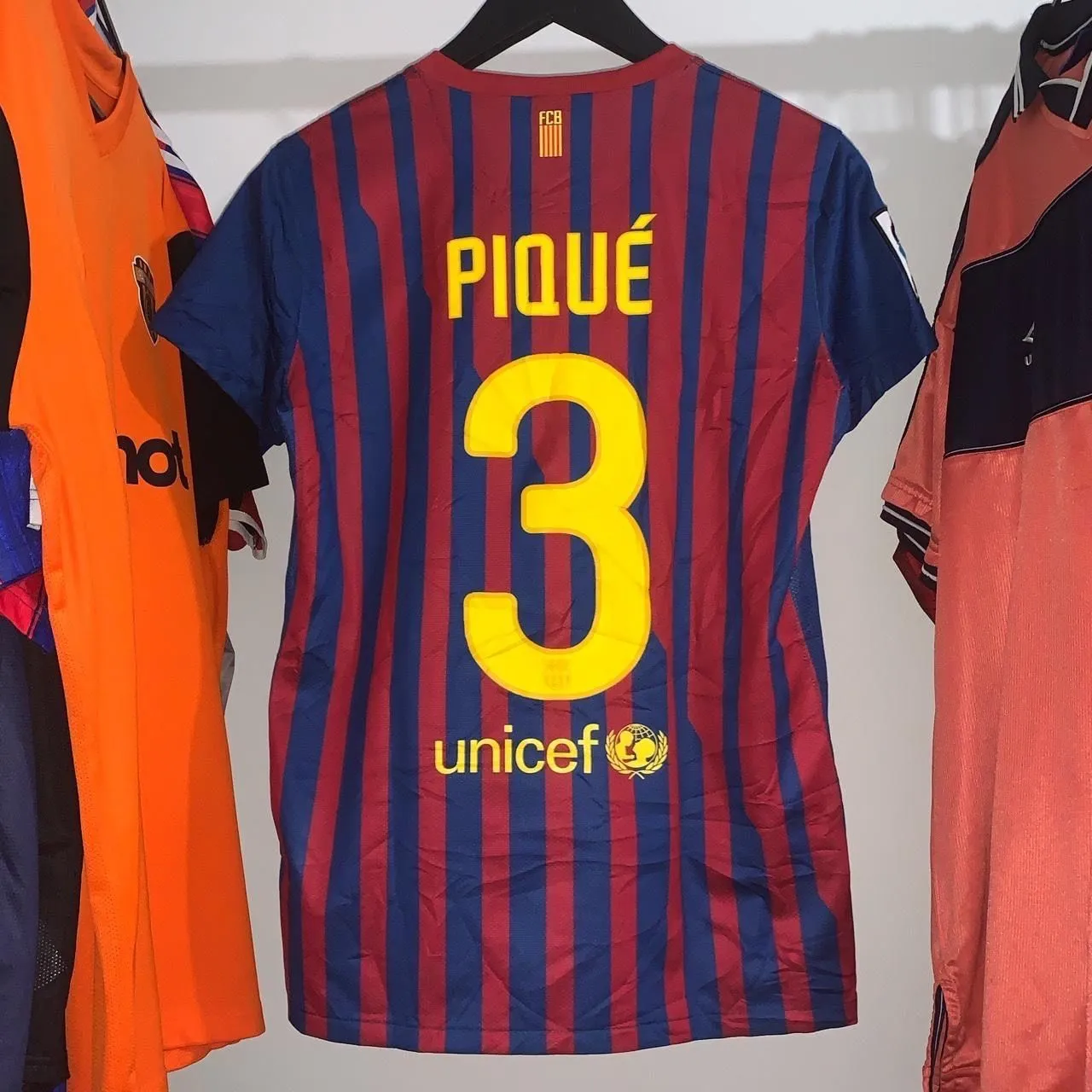 Product image for Womens Barcelona 2011/12 Nike Home Football Shirt Pique 3 Small/8