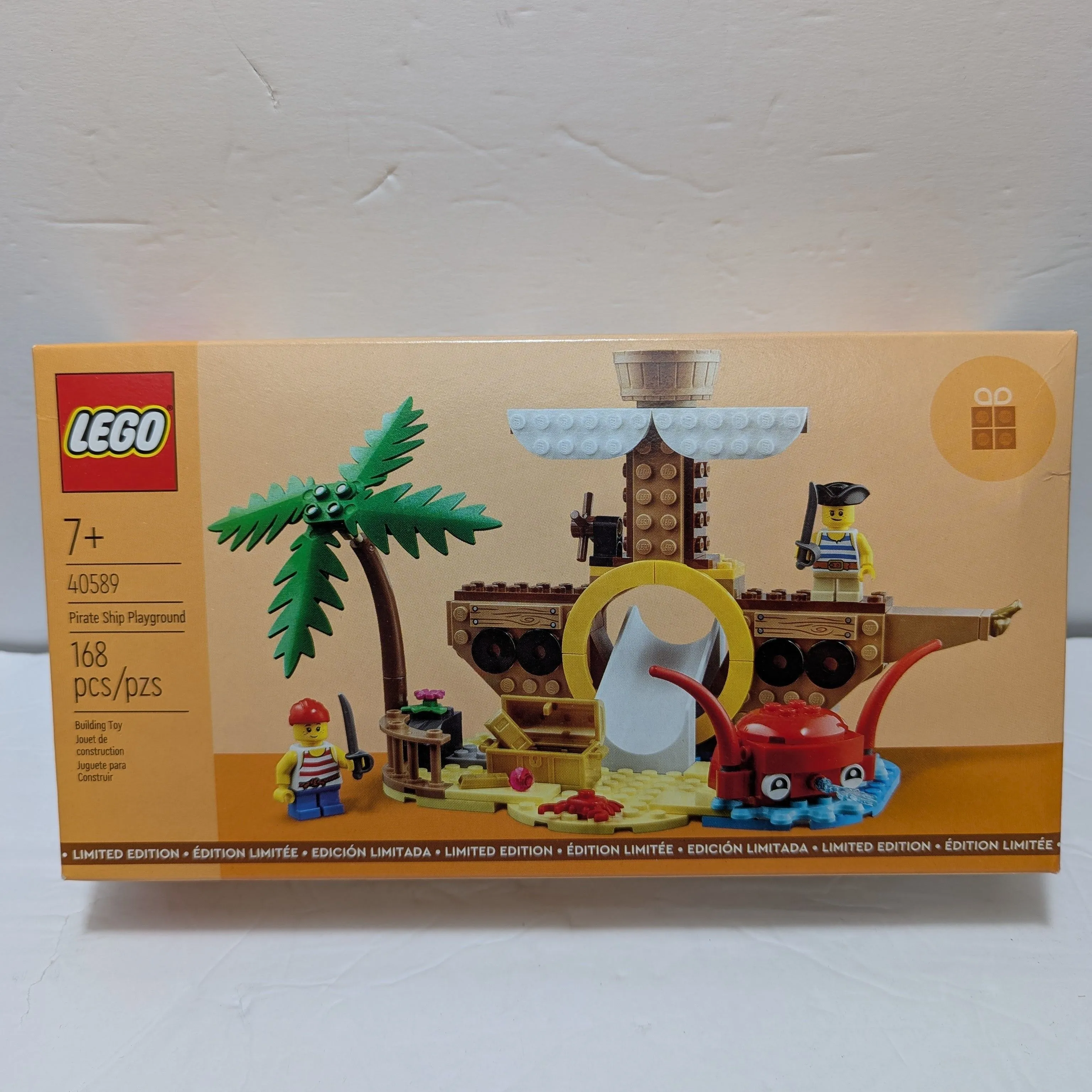 Product image for LEGO 40589 Pirate Ship Playground 