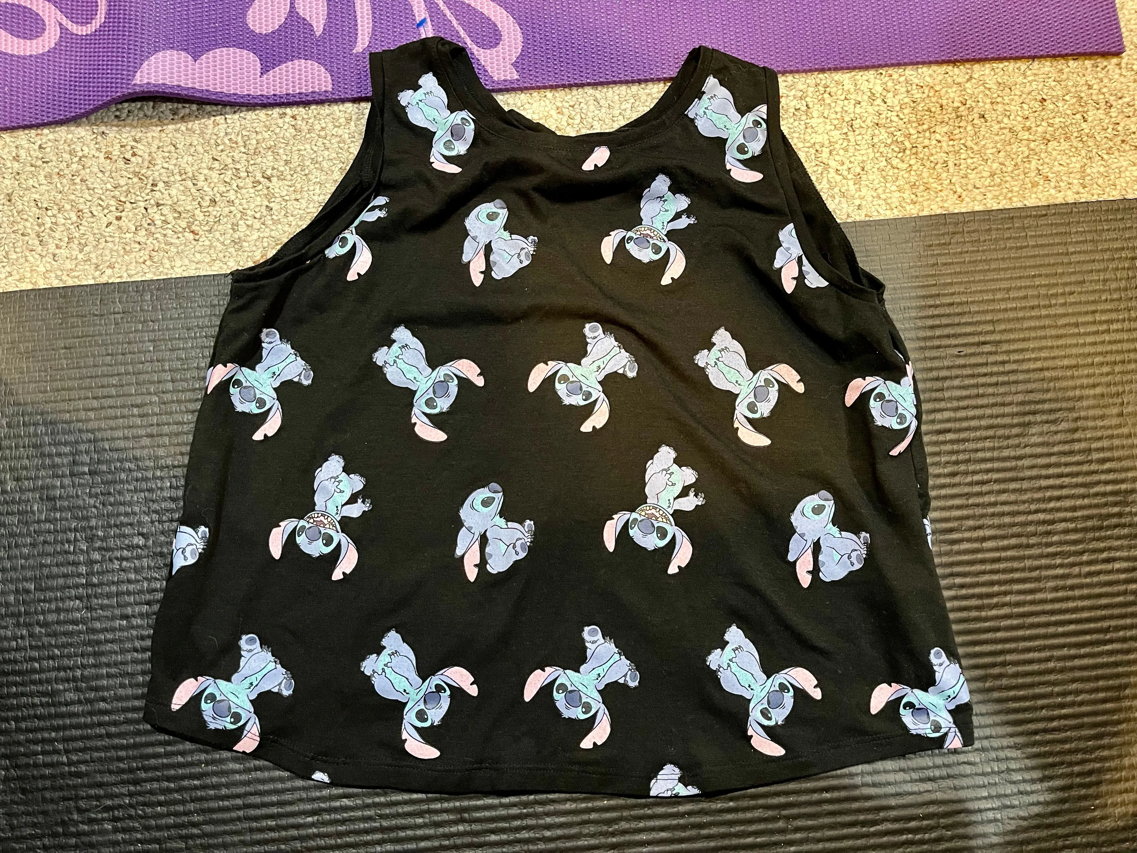 Product image for Lilo & Stitch Disney Sleeveless Shirt Size Medium