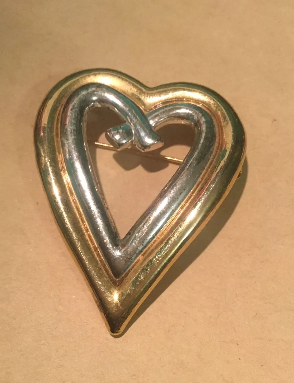 Product image for 25. Heart  Brooch