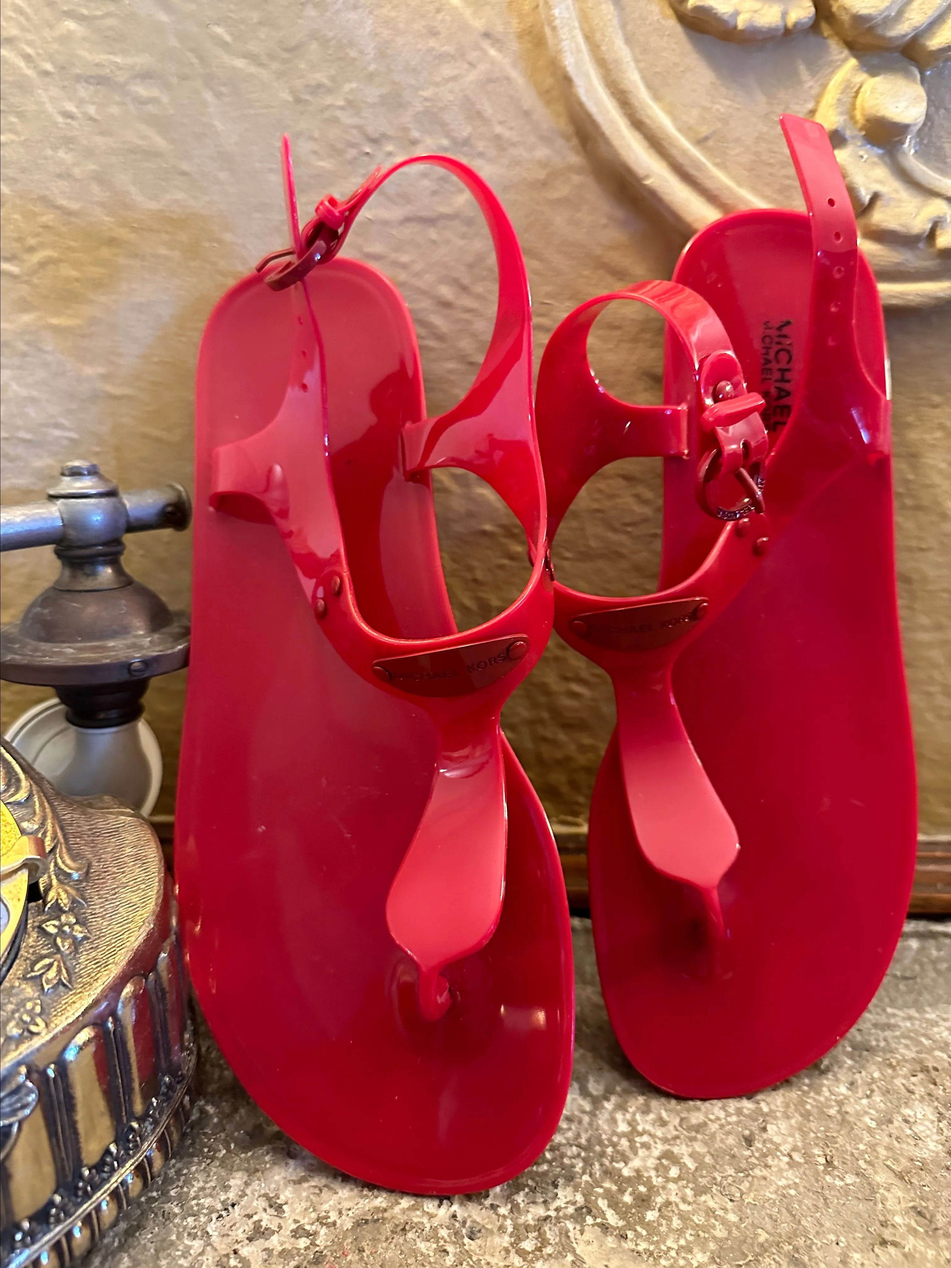 Product image for Mk red flats 8