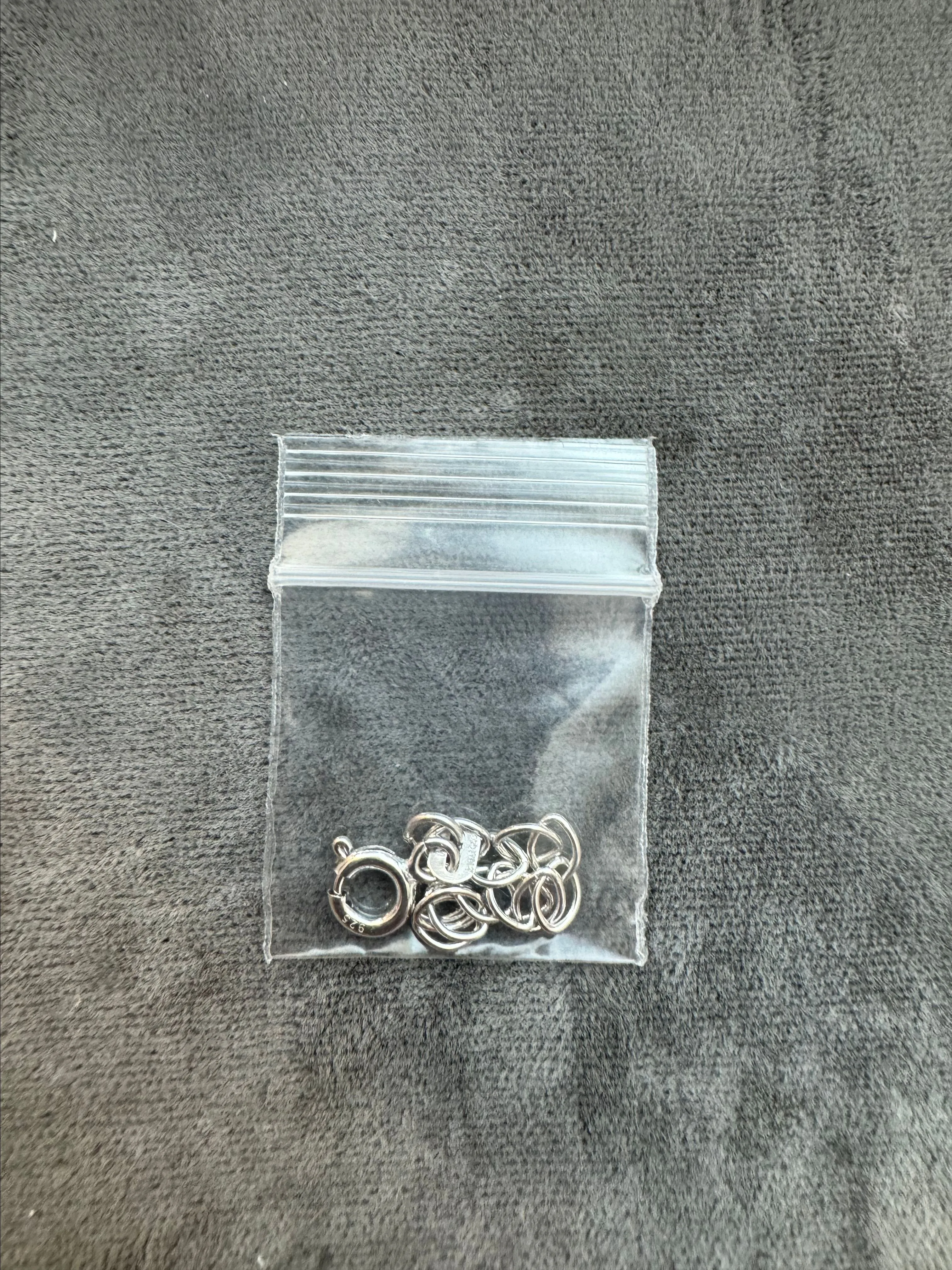 Listing Image Blurred Background