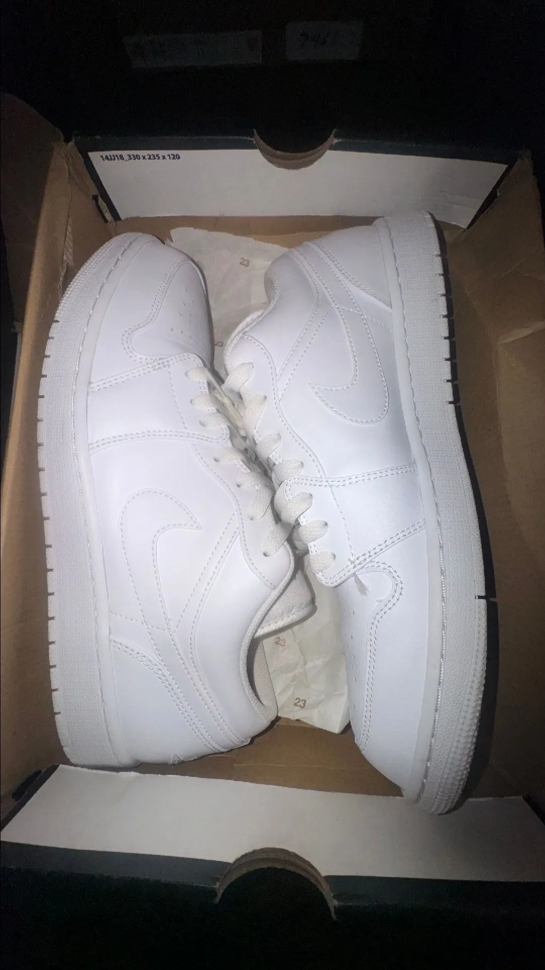 nike ebernon vs air force 1