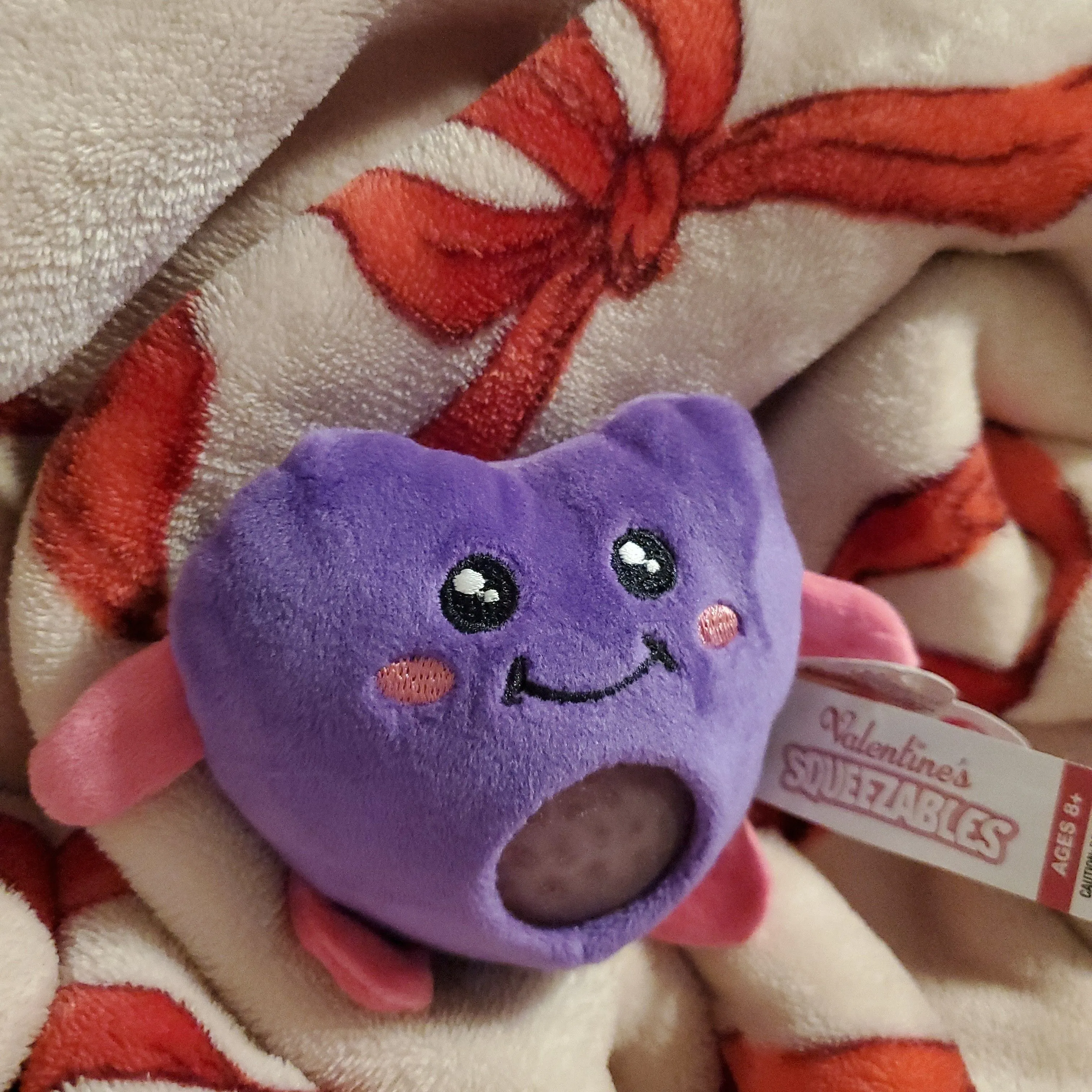 Product image for Valentines Squeezeable Heart Sound Sensory Toy -NWT