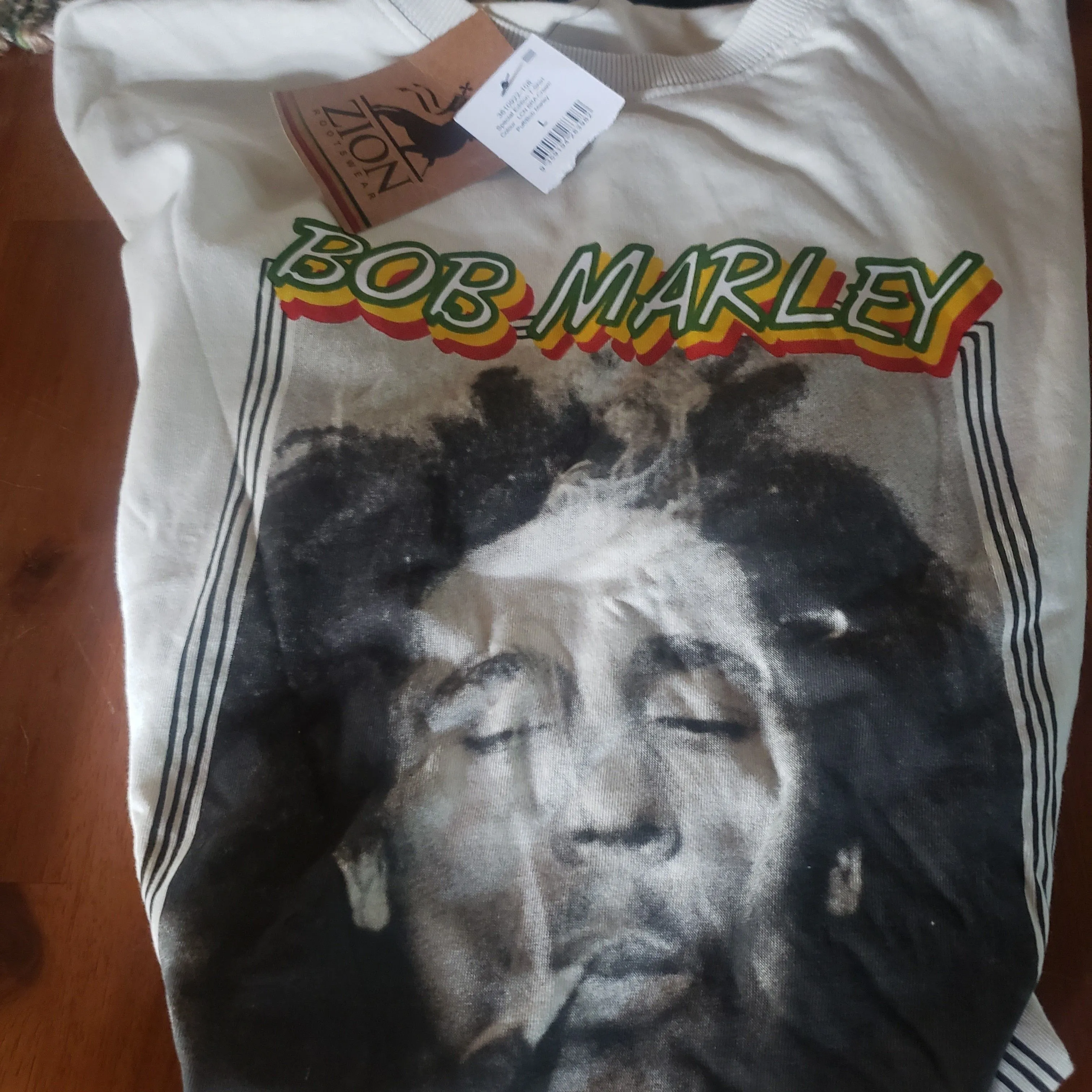 Product image for Bob Marley T shirt large