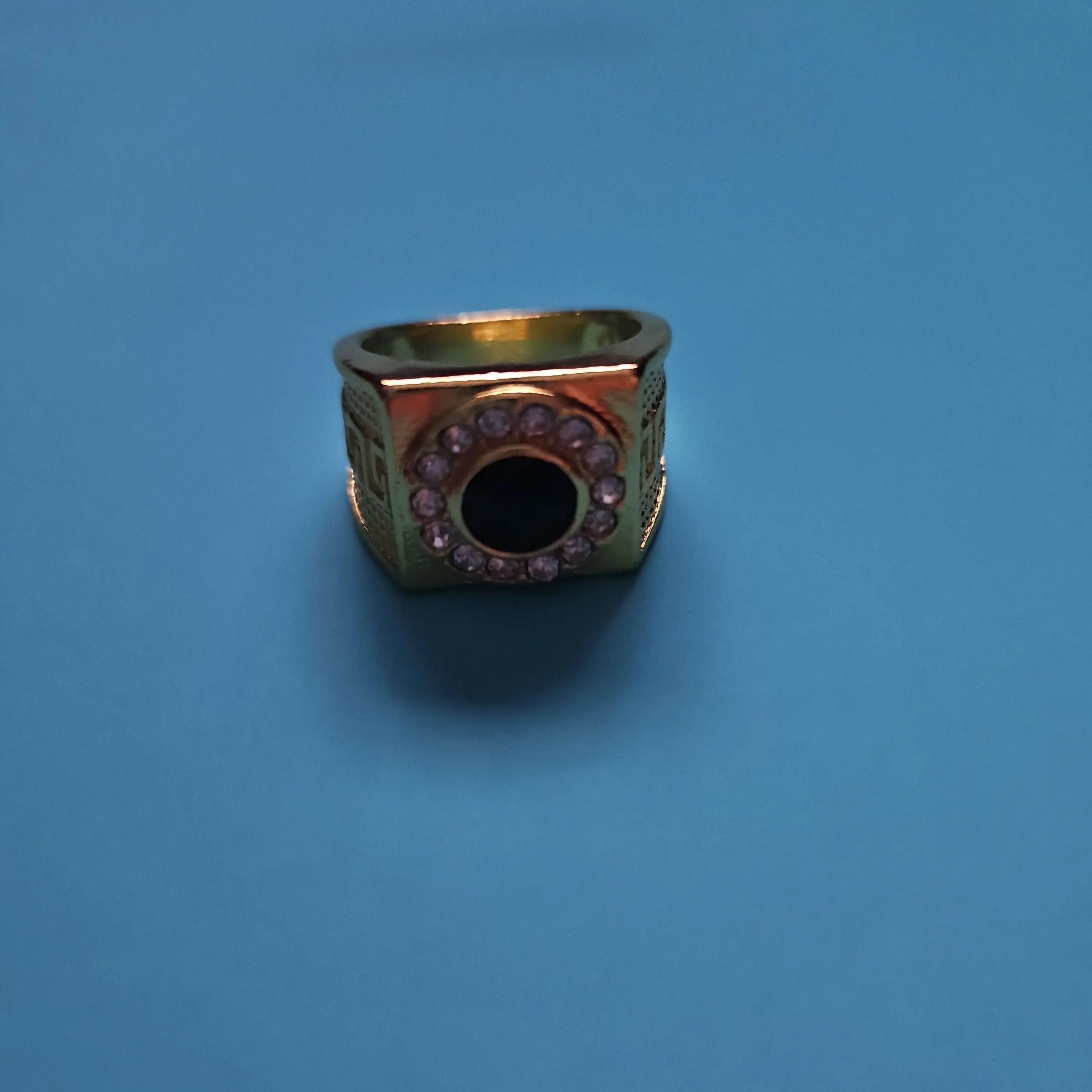 Product image for J7 gold tone ring size 6