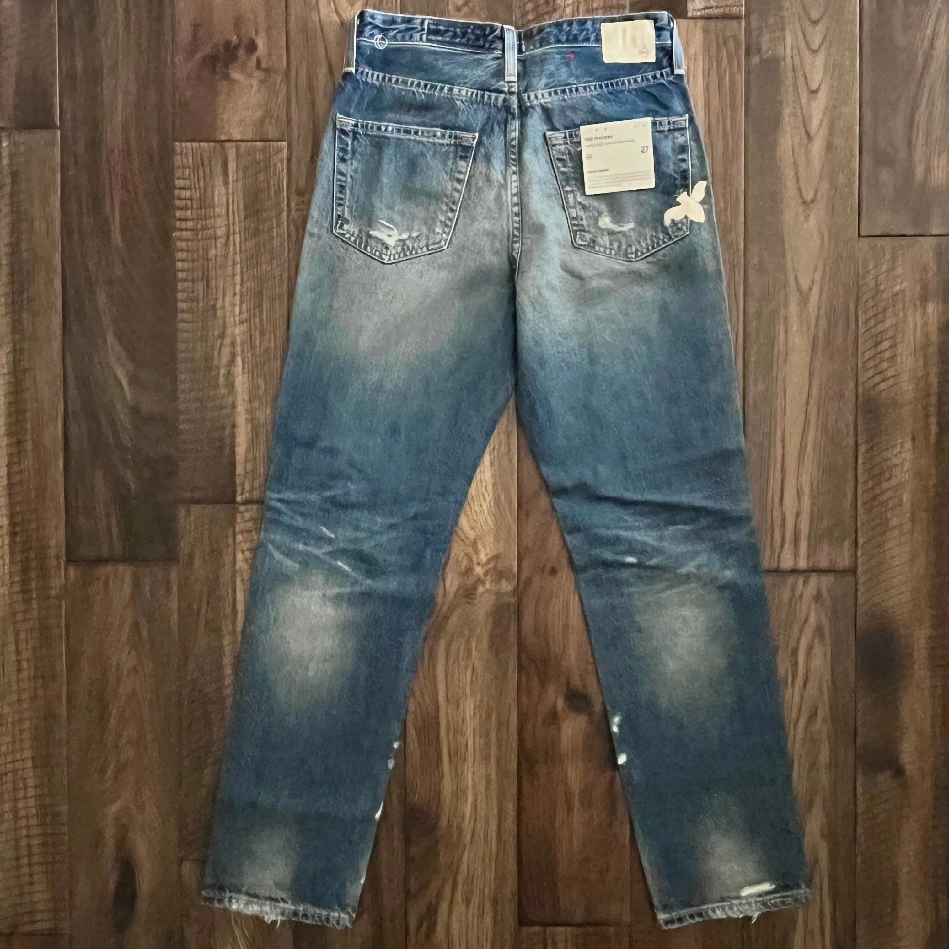 Listing Image Blurred Background