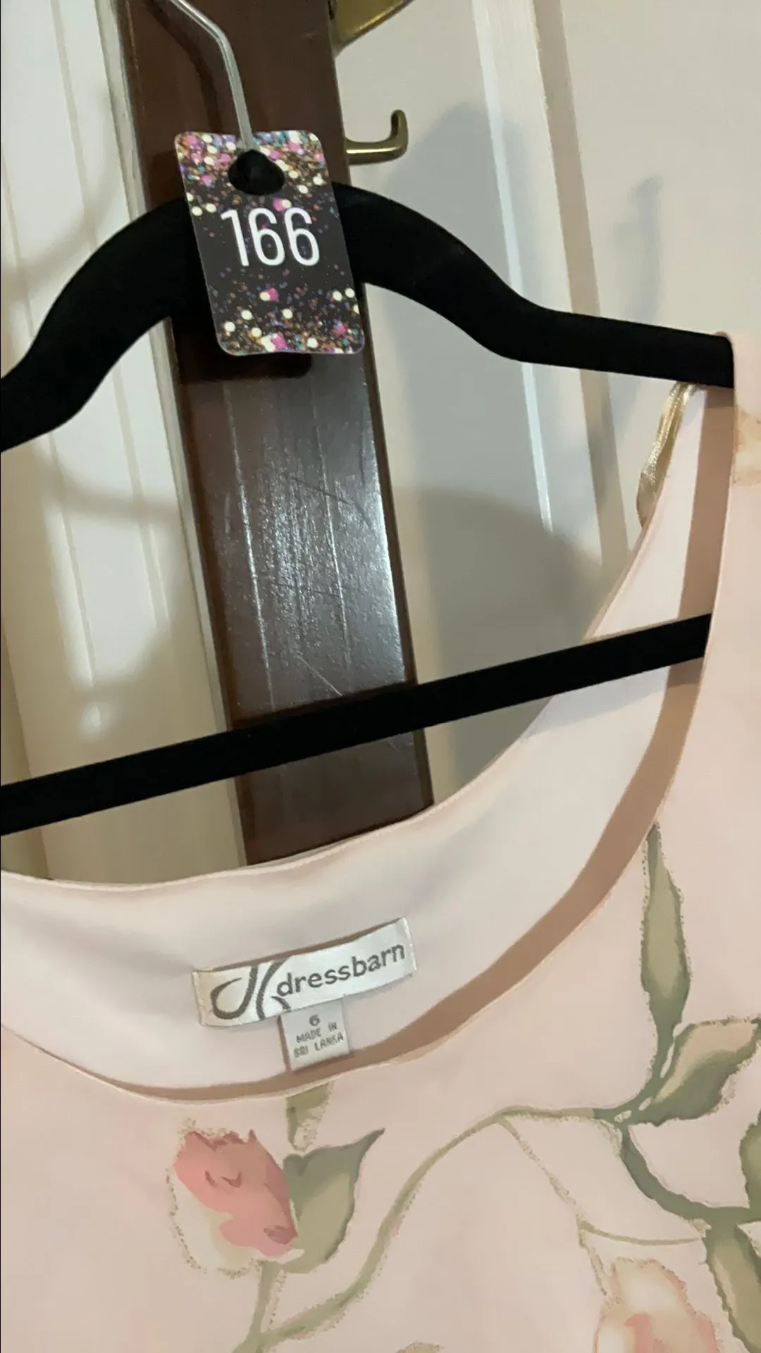 Listing Image Blurred Background