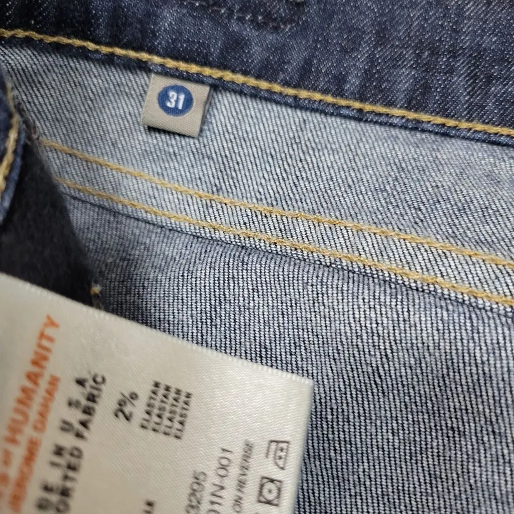 Listing Image Blurred Background