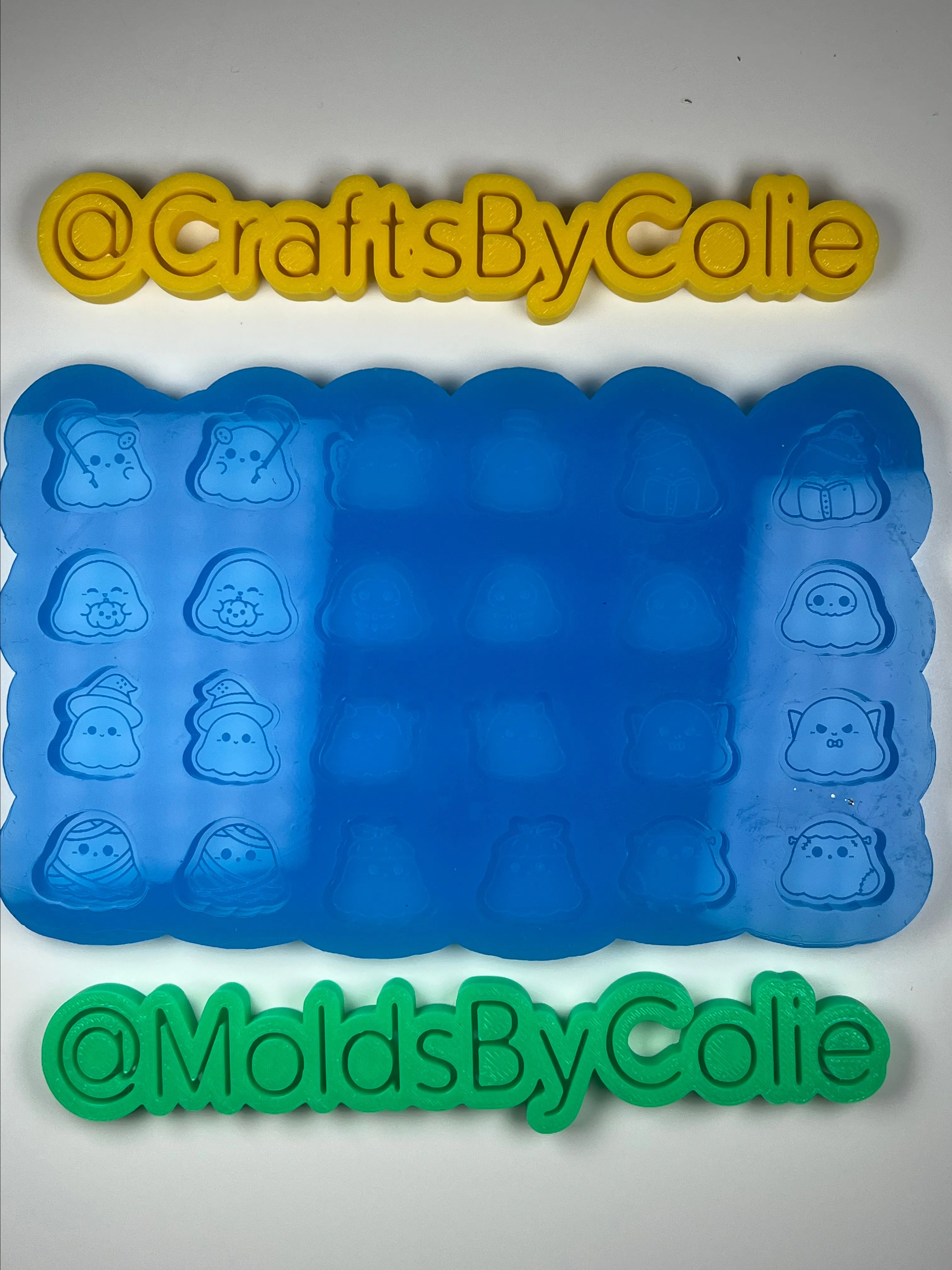 Product image for Ghost Stud Pallet Silicone Mold