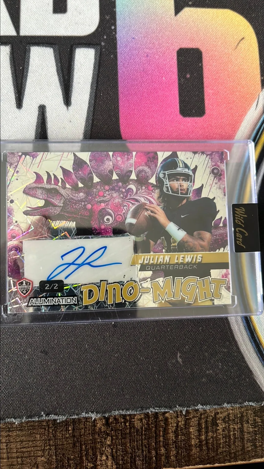 Product image for Wild card  Dino might Julian Lewis auto 2/2