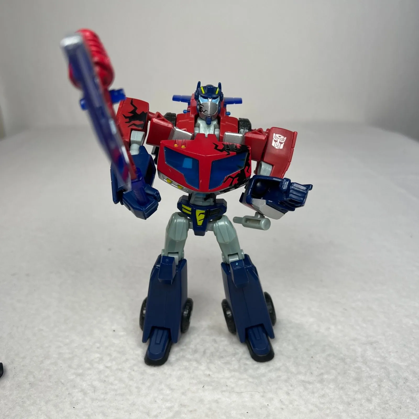 Product image for Transformers Animated The Battle Begins Deluxe Autobot Optimus Prime Hasbro 2008