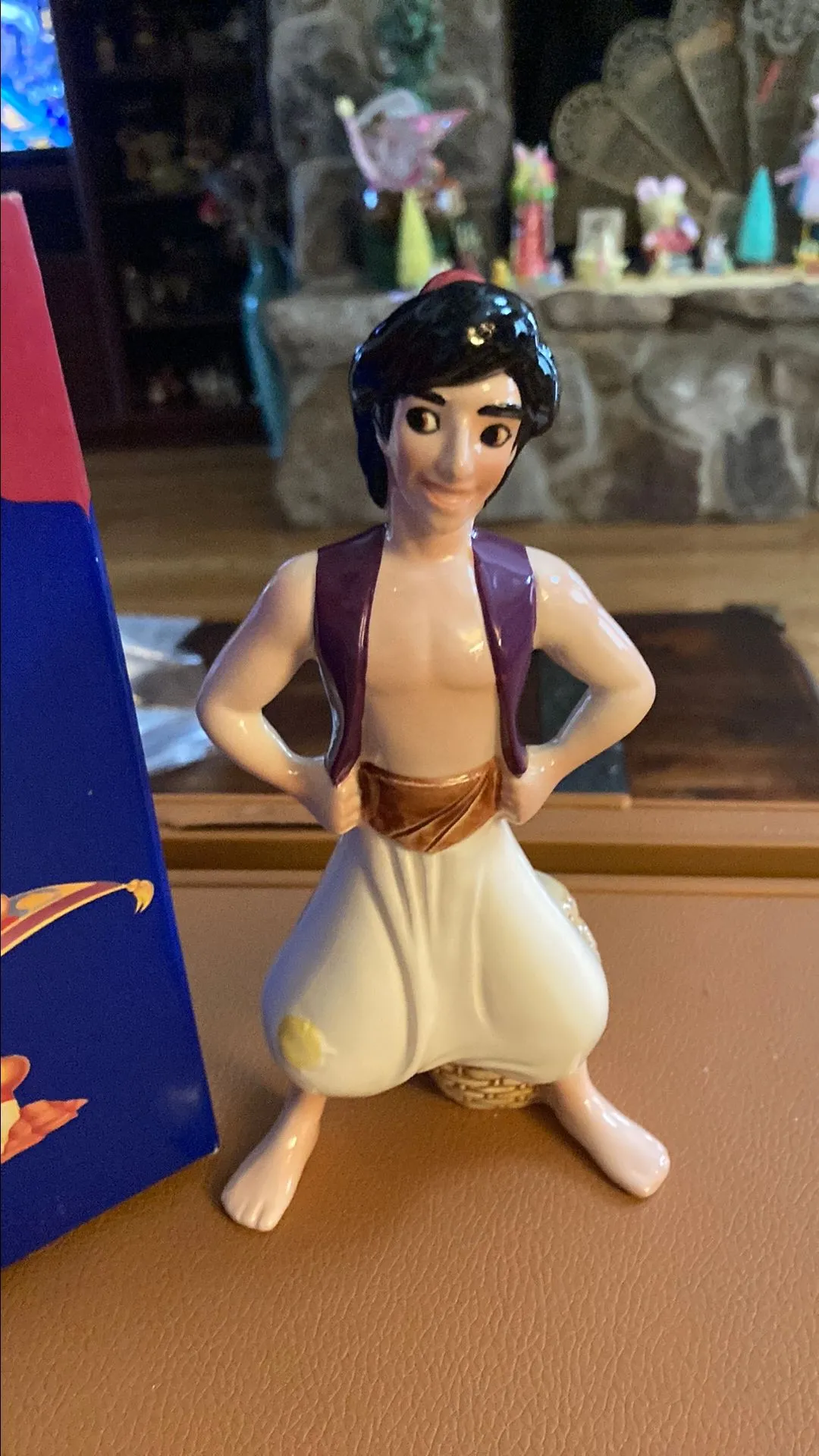 Product image for Vintage Japan Schmid Aladdin ceramic figurine 7" in box -