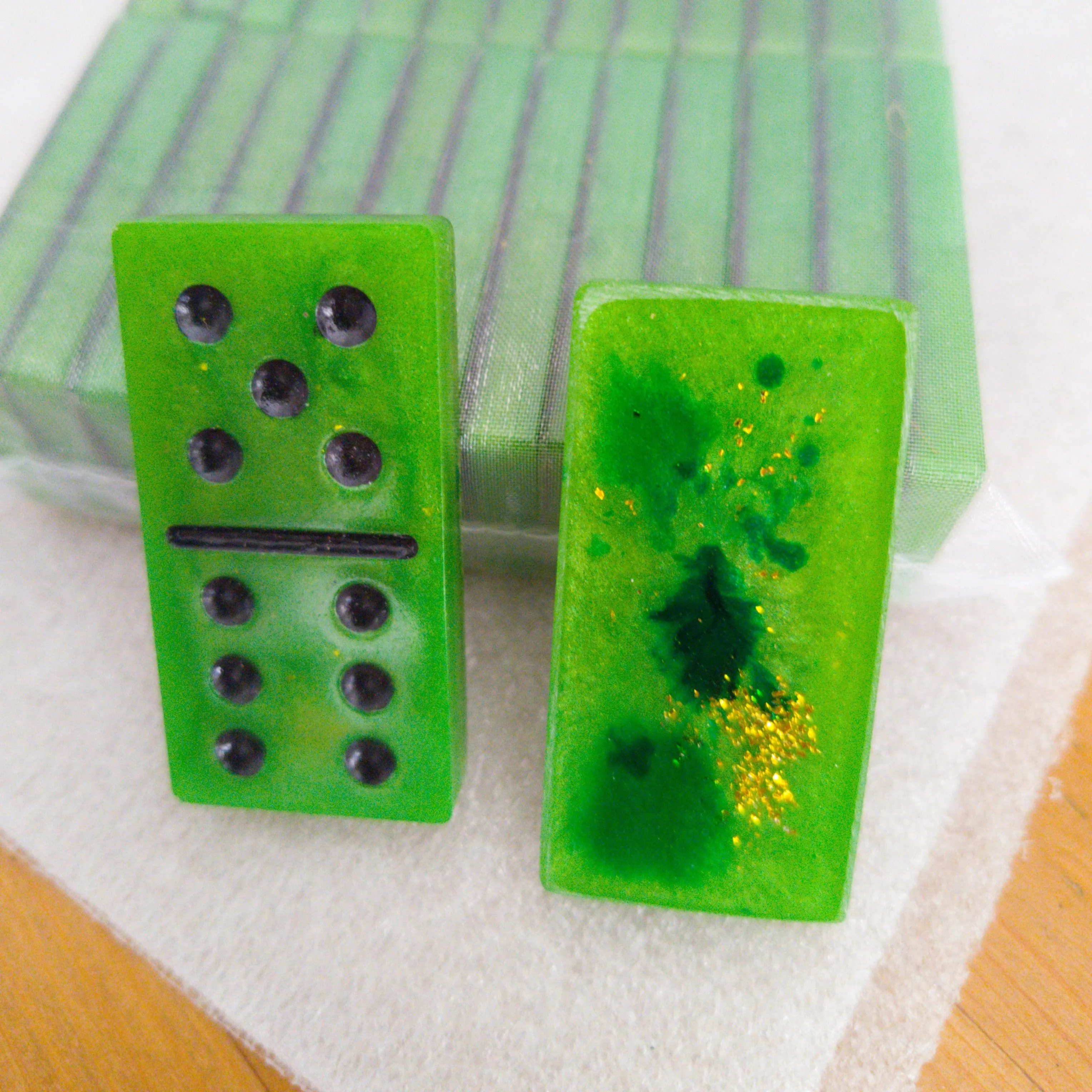 Product image for HANDMADE RESIN POUR DOMINO'S