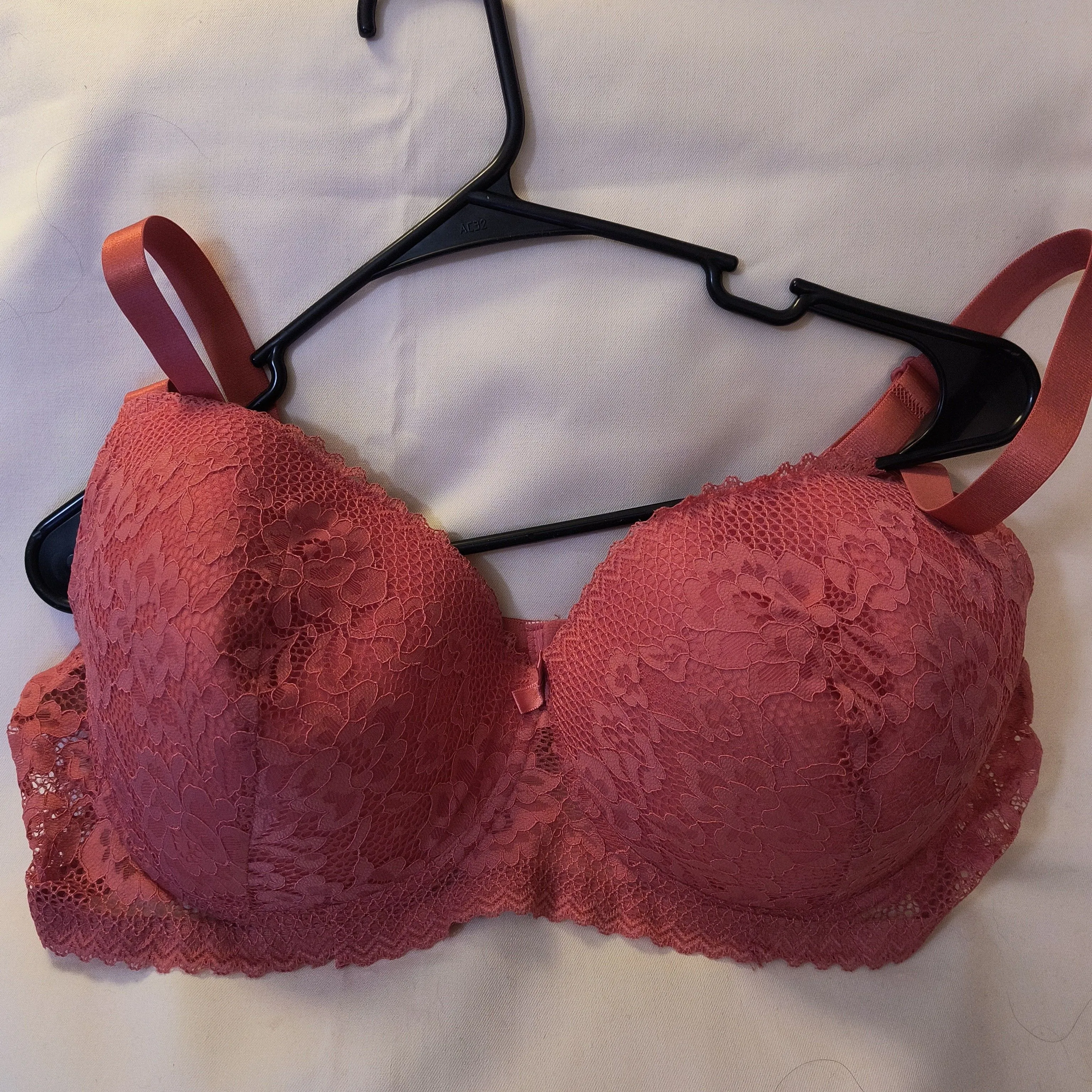 Product image for 052 NEW 44C Pink Lace Bra