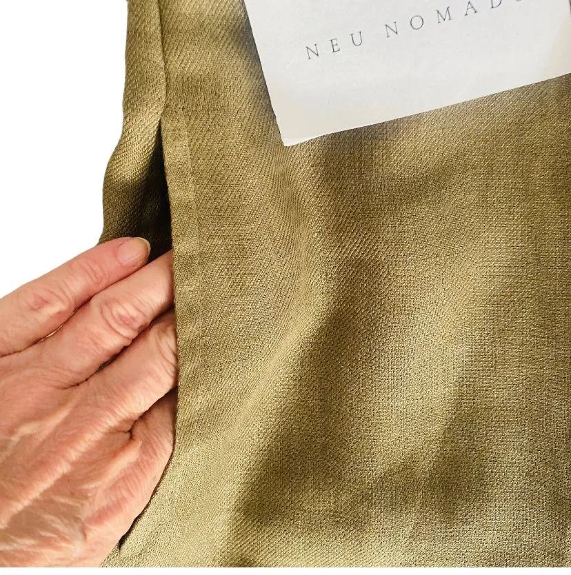 Listing Image Blurred Background