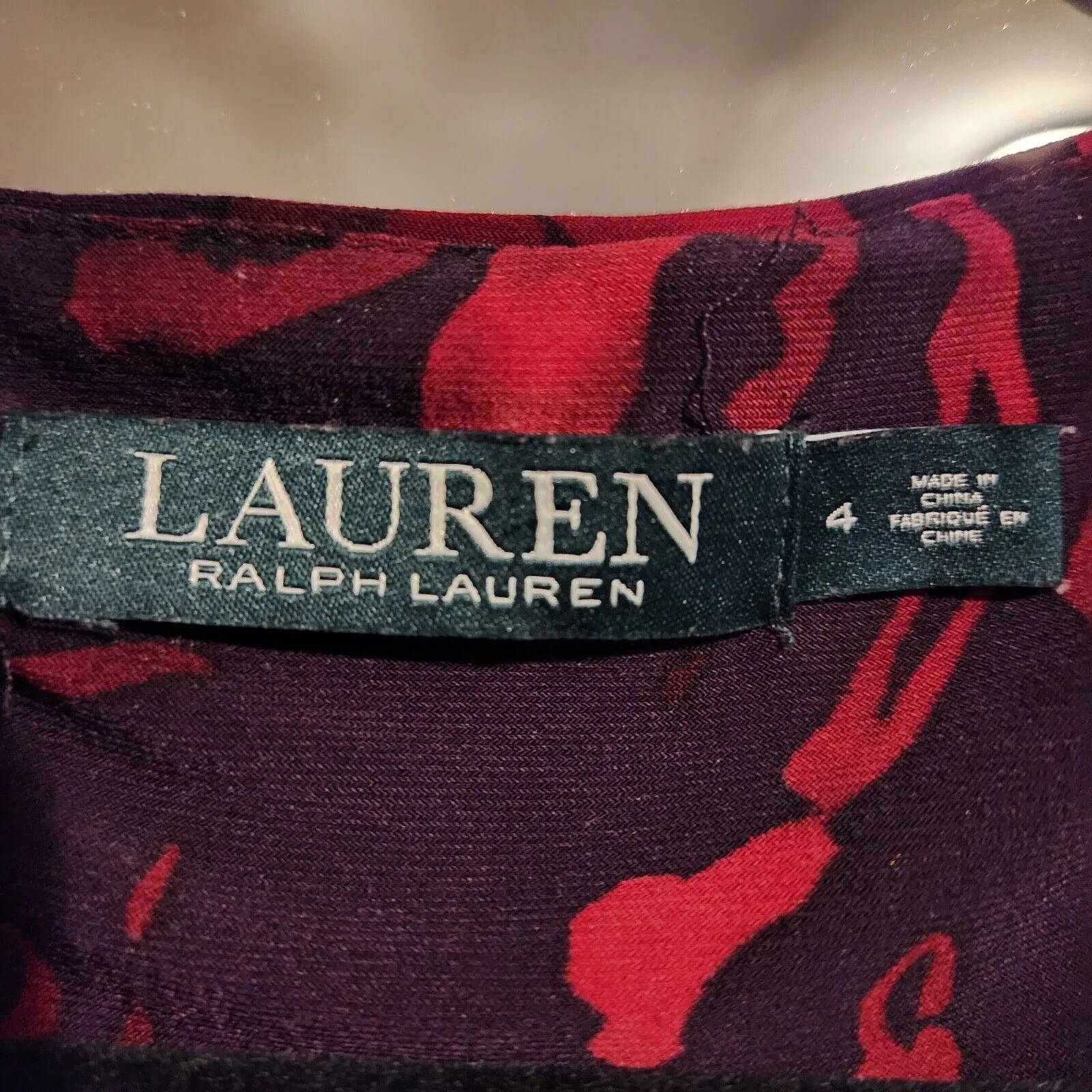 Listing Image Blurred Background