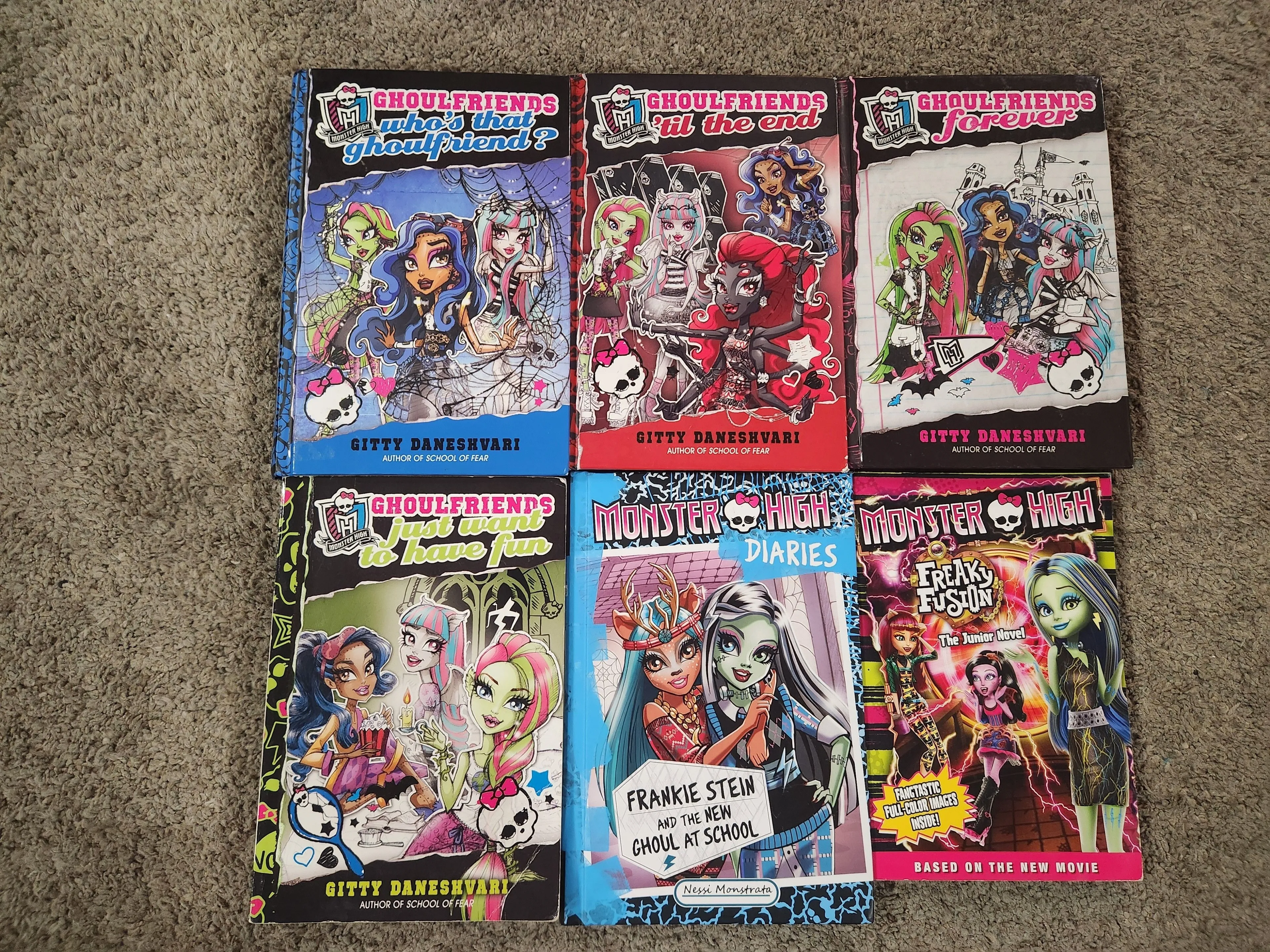 Product image for Monster High Book Lot 