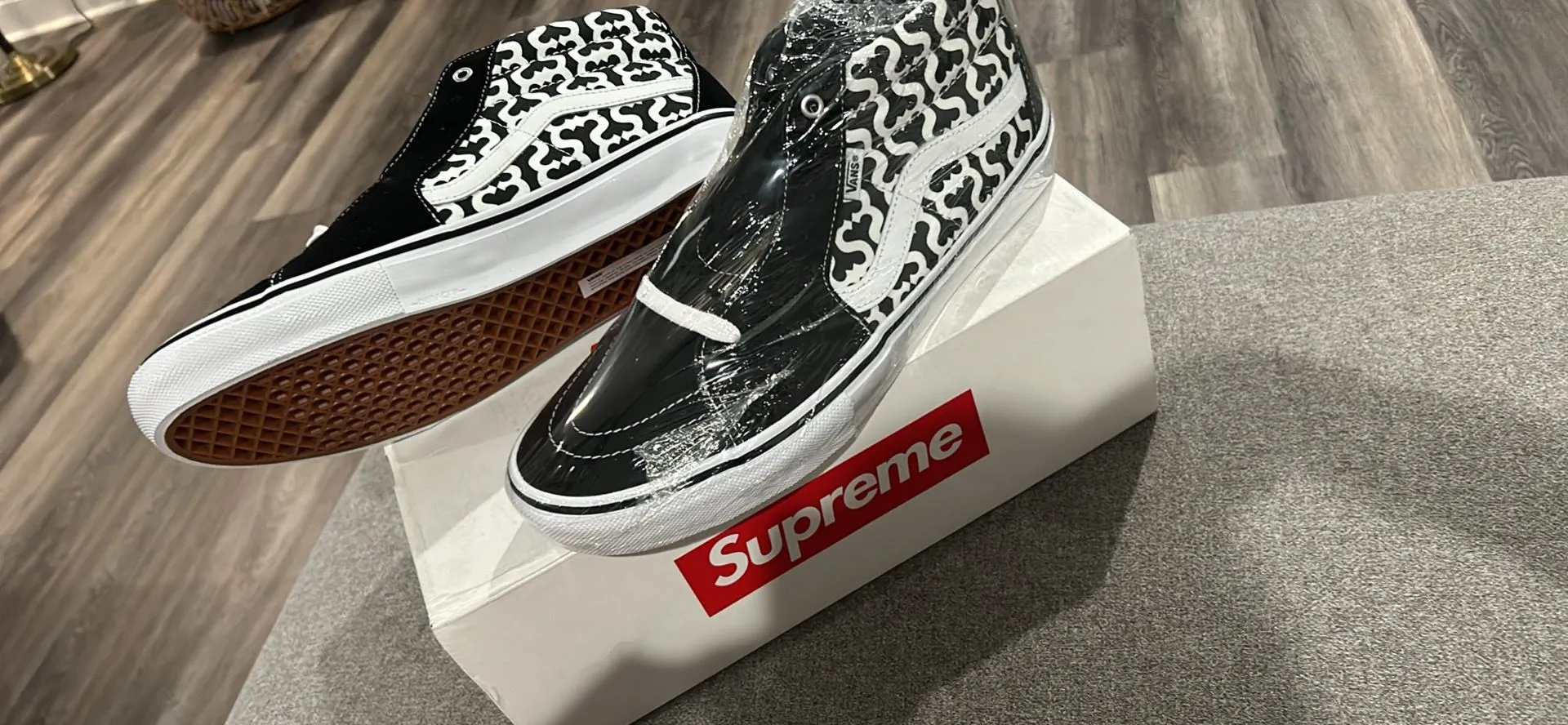 Product image for Supreme vans