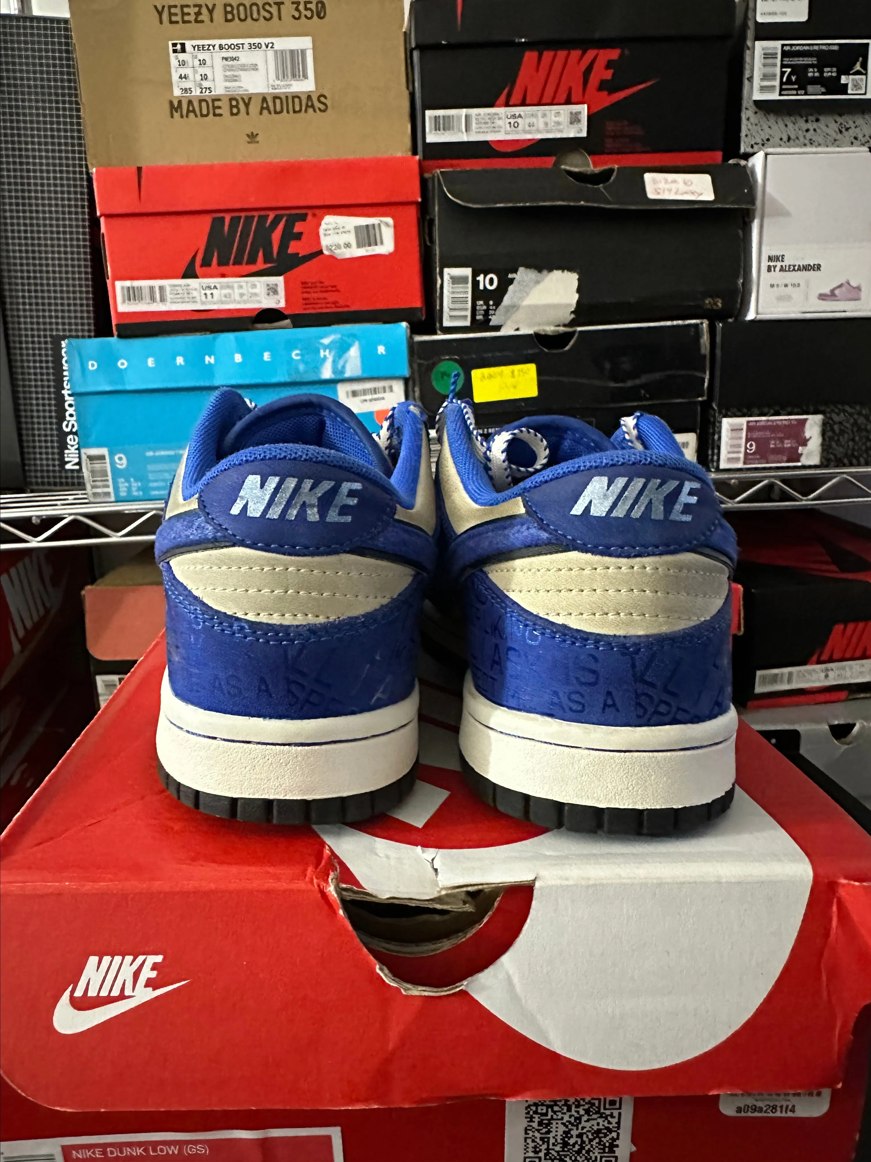 Listing Image Blurred Background