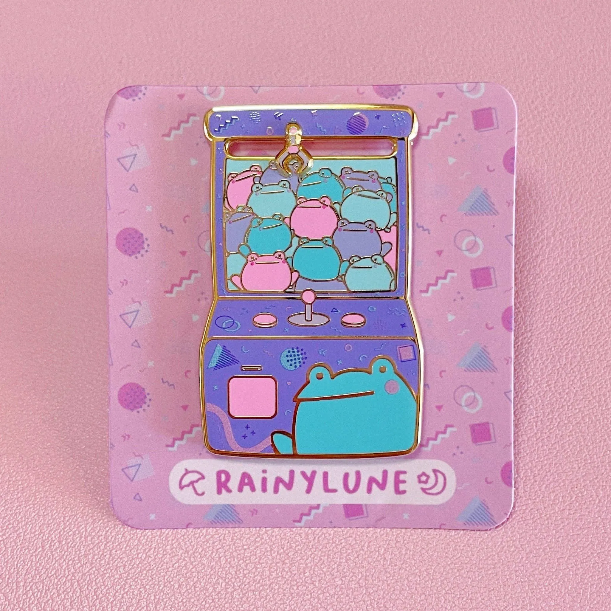 Product image for Rainylune Collectible Pin - Retro Frog Claw Machine Pin