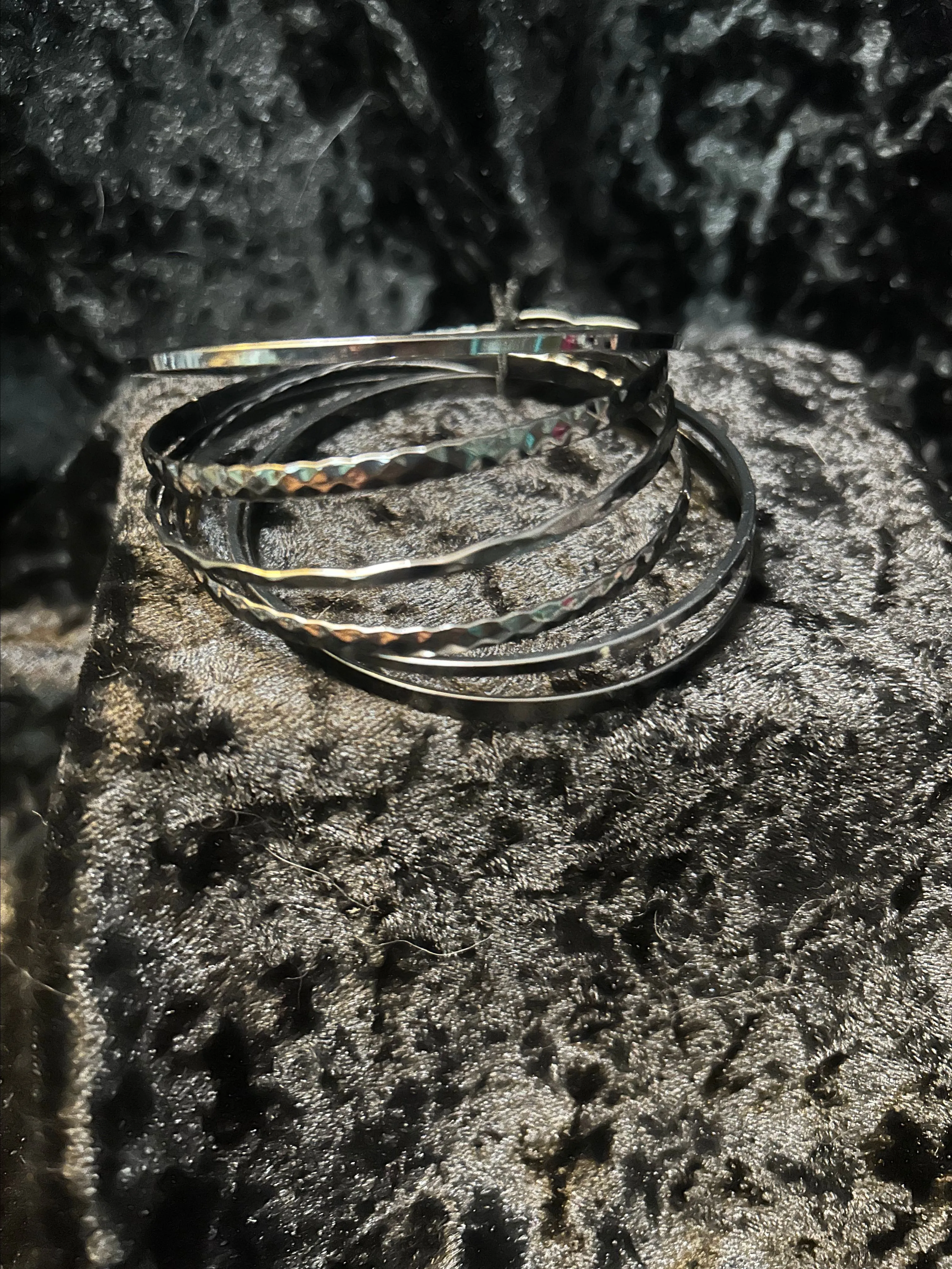 Product image for 7 black bangles