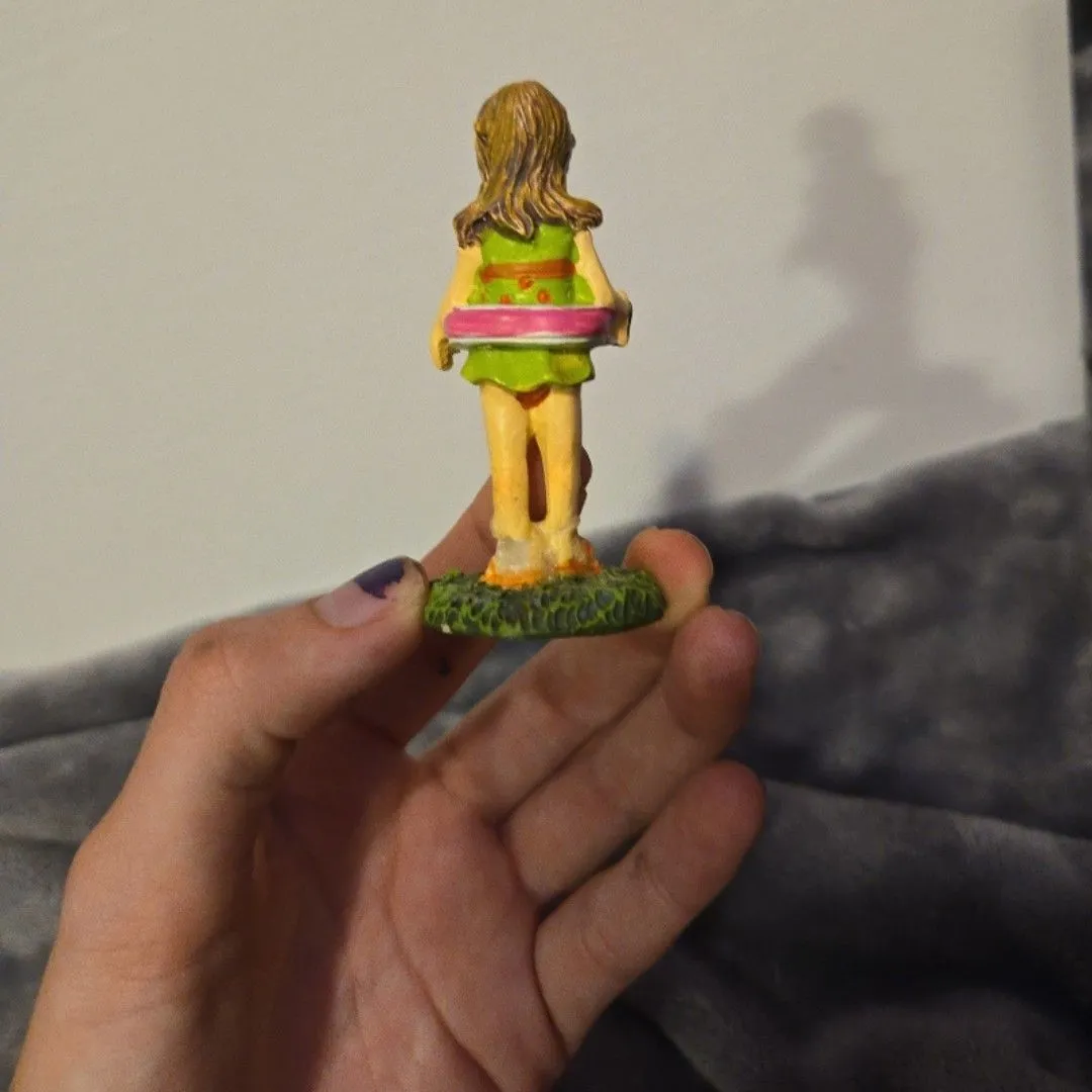 Product image for swimming girl