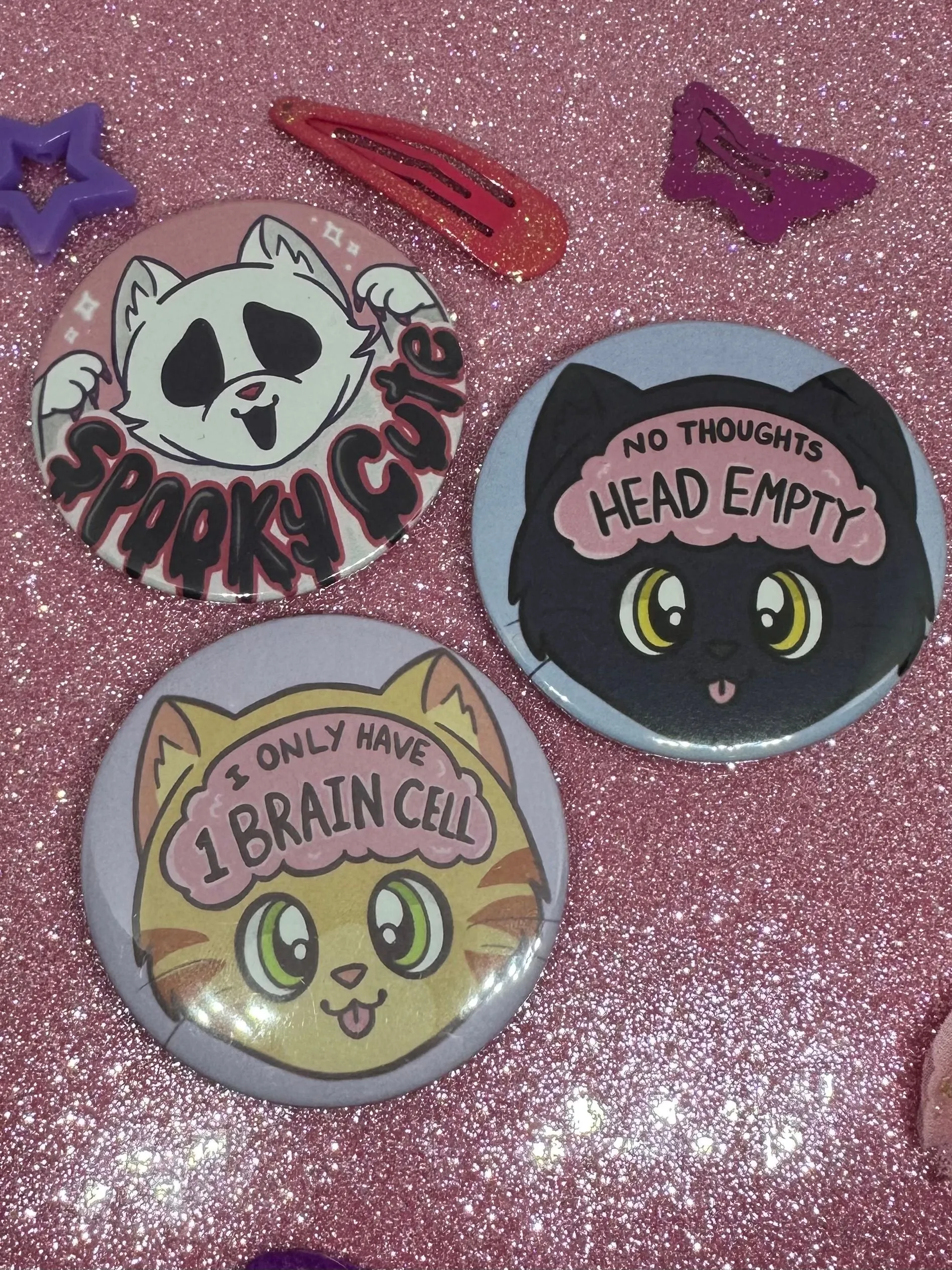Product image for Cat button of your choice