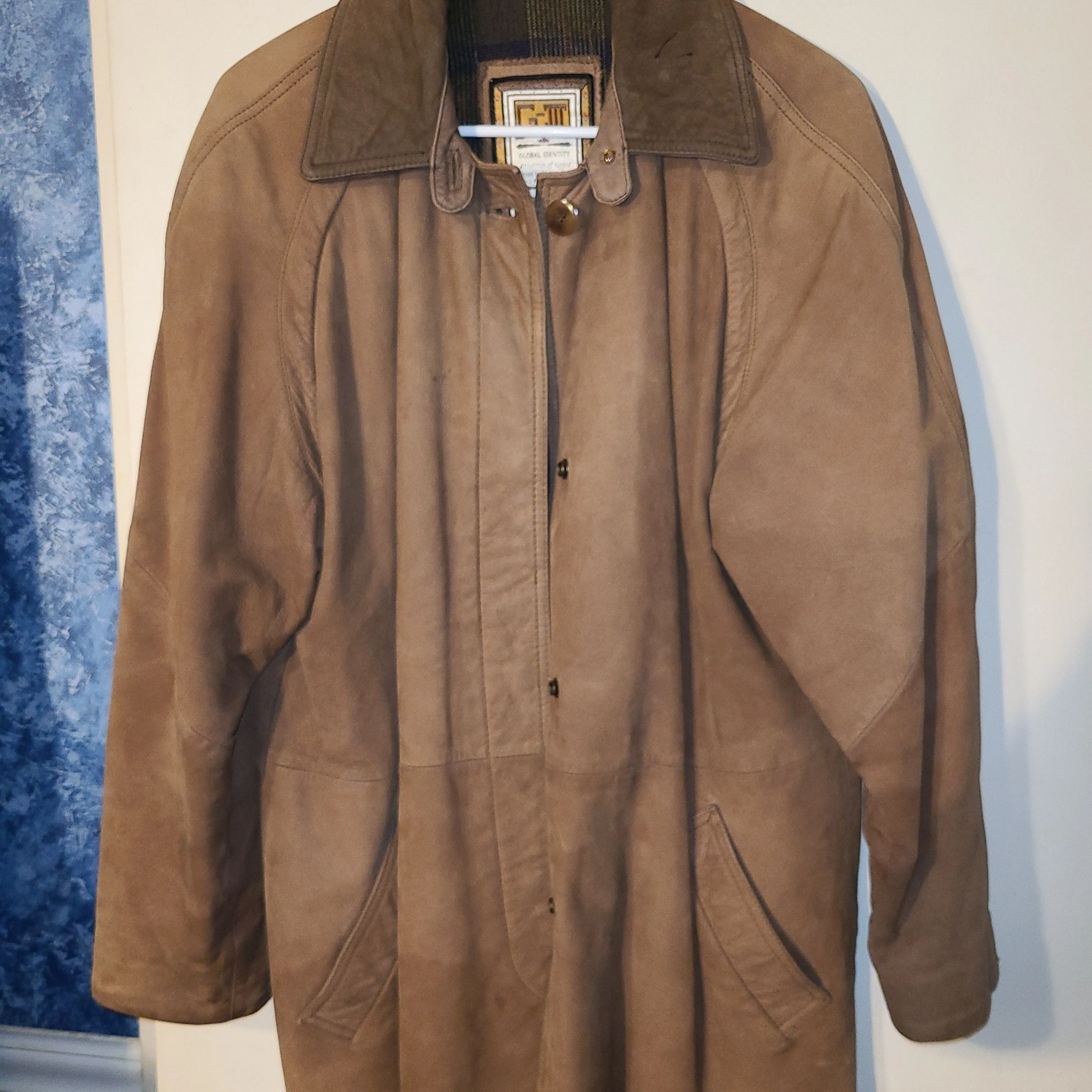 Listing Image Blurred Background